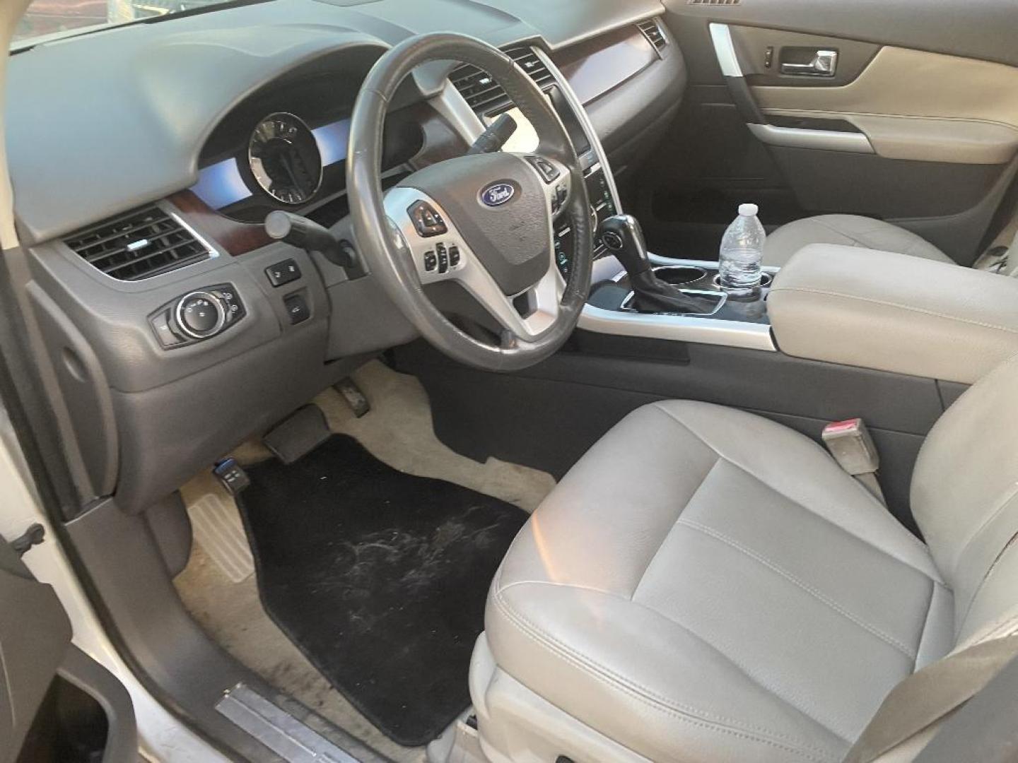 2011 SILVER FORD EDGE Limited FWD (2FMDK3KC3BB) with an 3.5L V6 DOHC 24V engine, AUTOMATIC transmission, located at 2303 West Mt. Houston, Houston, 77038, (281) 507-3956, 29.771597, -95.339569 - Photo#3