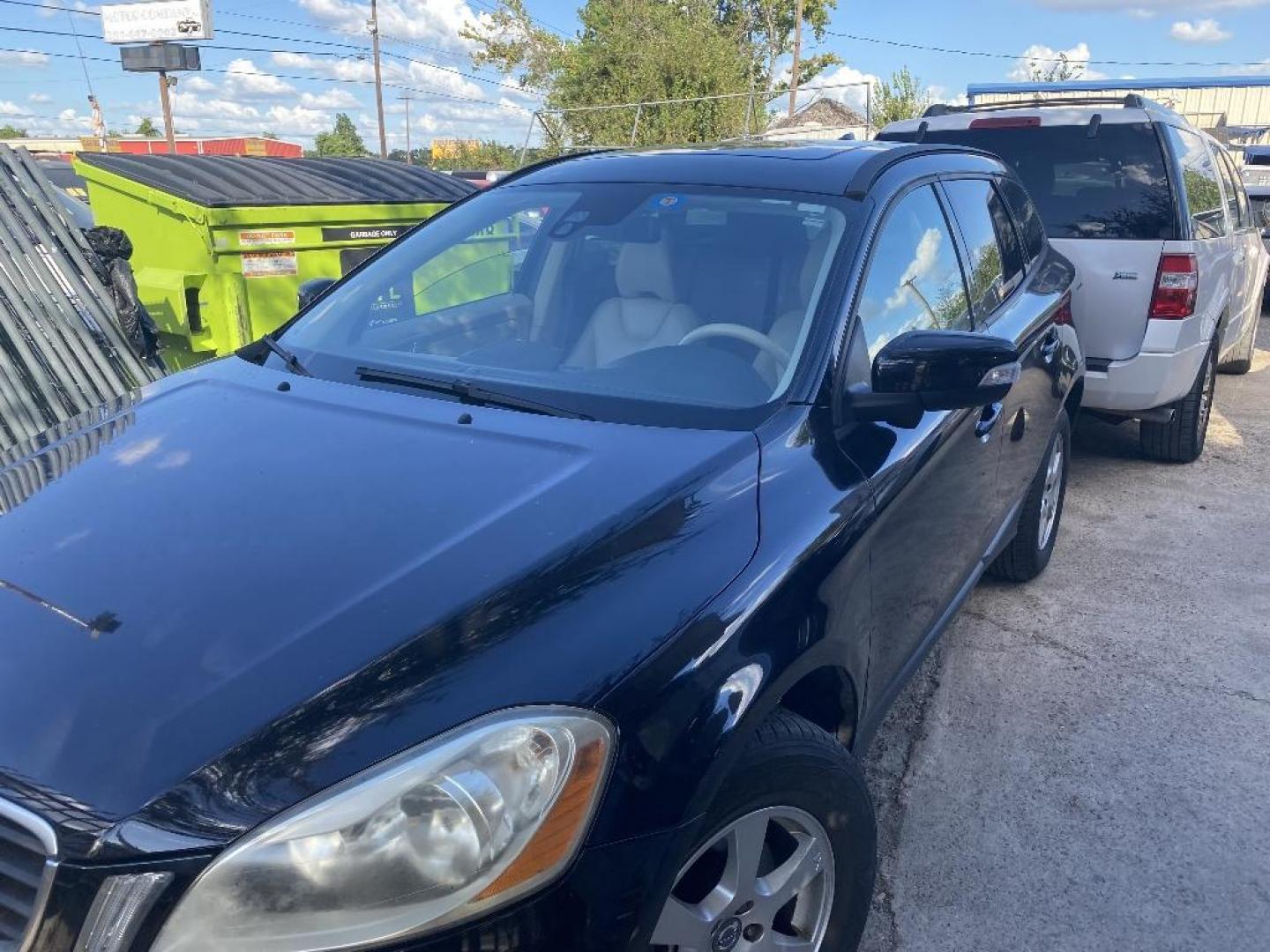 2010 GRAY VOLVO XC60 T6 FWD (YV4982DL6A2) with an 3.0L L6 DOHC 24V TURBO engine, AUTOMATIC transmission, located at 2303 West Mt. Houston, Houston, 77038, (281) 507-3956, 29.771597, -95.339569 - Photo#0