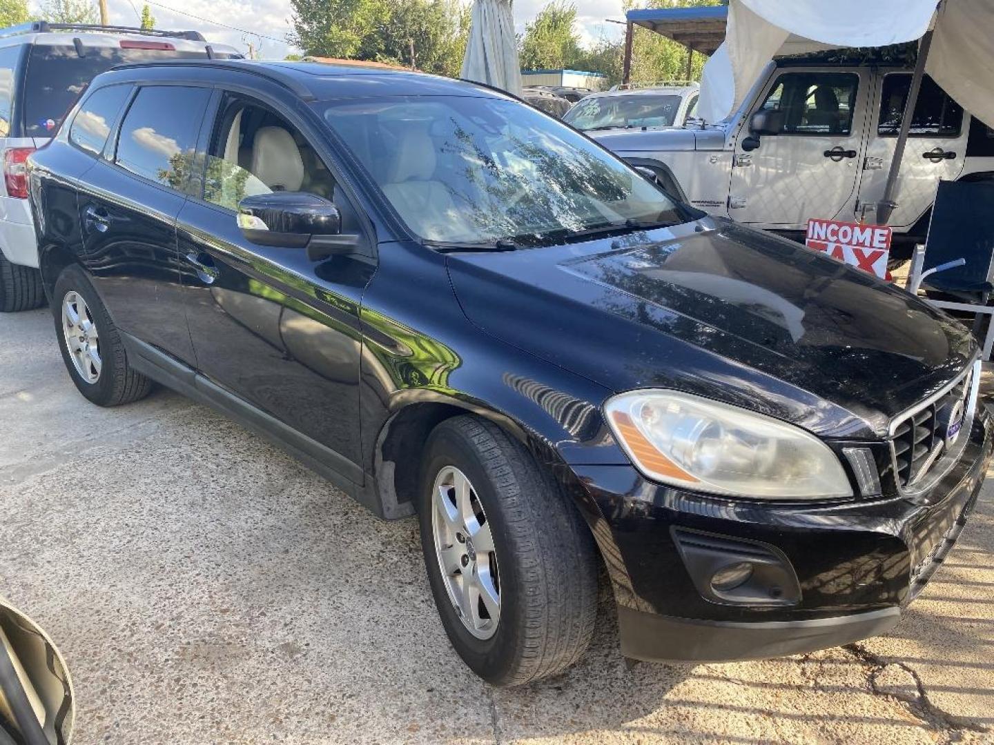 2010 GRAY VOLVO XC60 T6 FWD (YV4982DL6A2) with an 3.0L L6 DOHC 24V TURBO engine, AUTOMATIC transmission, located at 2303 West Mt. Houston, Houston, 77038, (281) 507-3956, 29.771597, -95.339569 - Photo#2