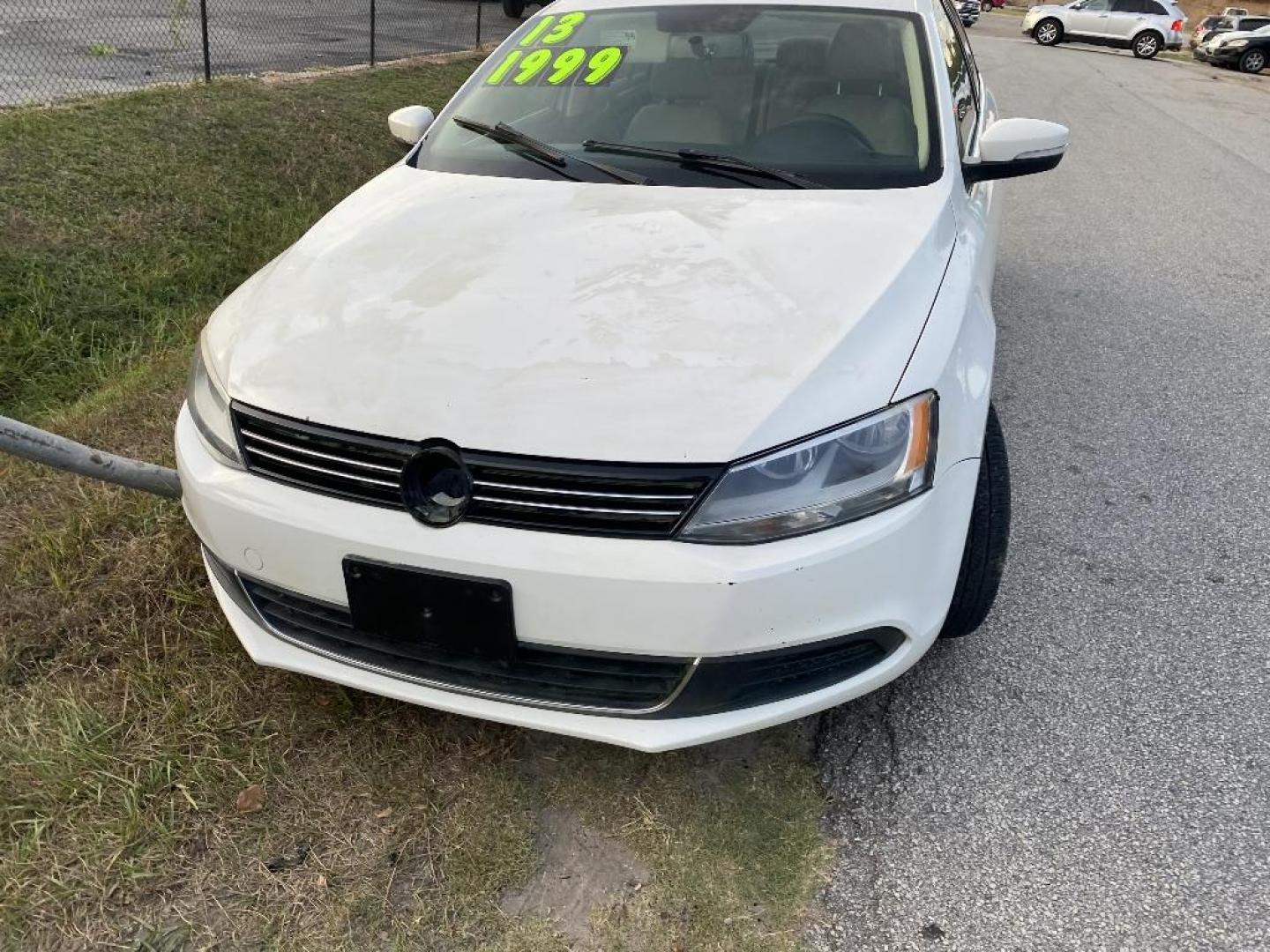 2013 WHITE VOLKSWAGEN JETTA TDI (3VWLL7AJ3DM) with an 2.0L L4 DOHC 16V DIESEL TURBO engine, AUTOMATIC transmission, located at 2303 West Mt. Houston, Houston, 77038, (281) 507-3956, 29.771597, -95.339569 - Photo#0