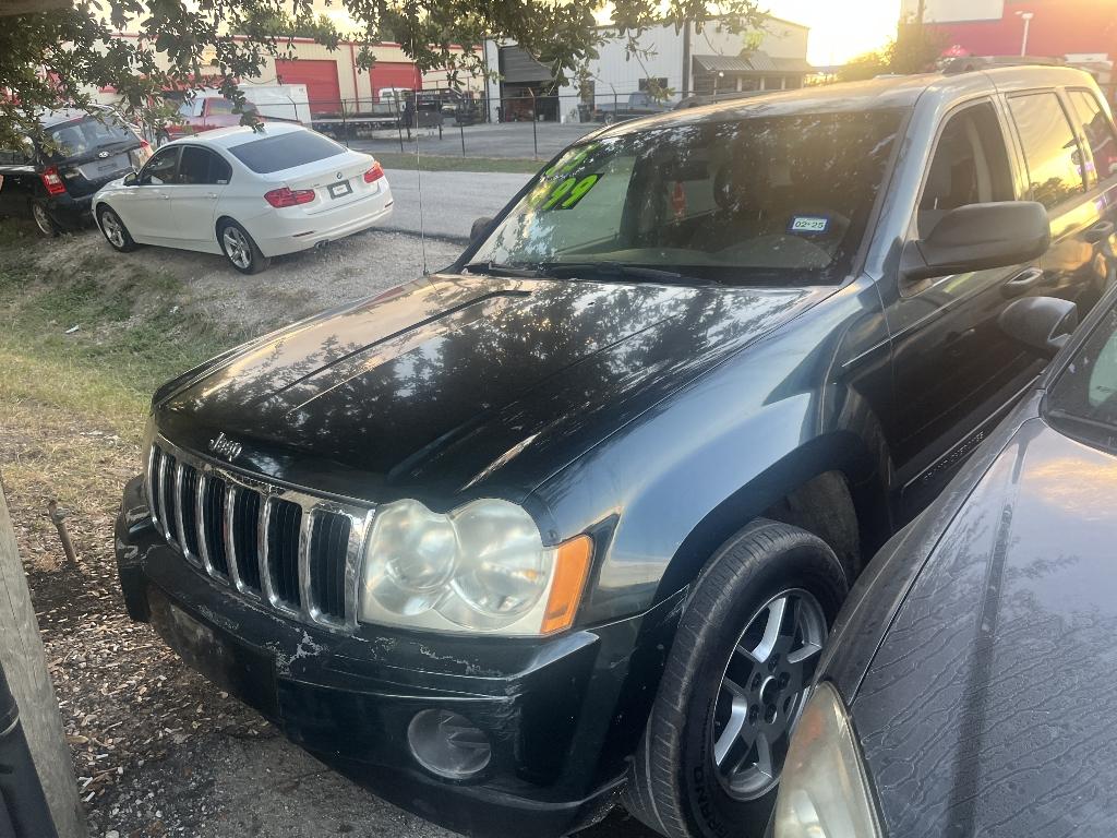 photo of 2005 JEEP GRAND CHEROKEE Laredo 4WD
