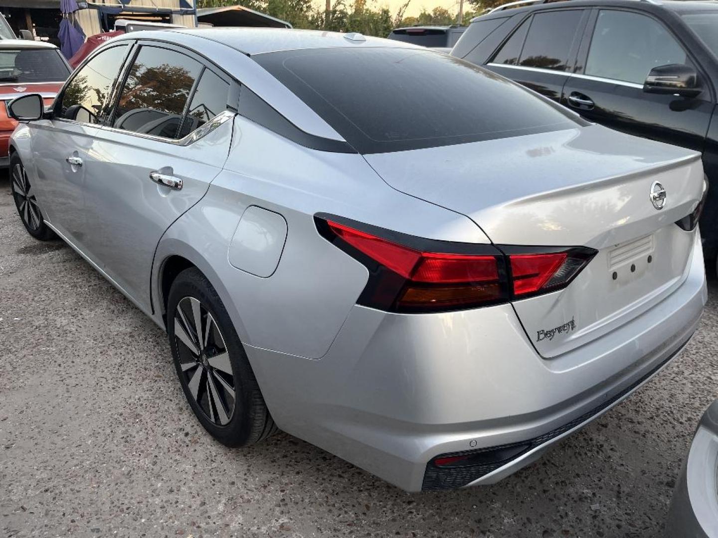 2020 GRAY NISSAN ALTIMA 2.5 SL (1N4BL4EV4LC) with an 2.5L L4 DOHC 16V engine, AUTOMATIC transmission, located at 2303 West Mt. Houston, Houston, 77038, (281) 507-3956, 29.771597, -95.339569 - Photo#1