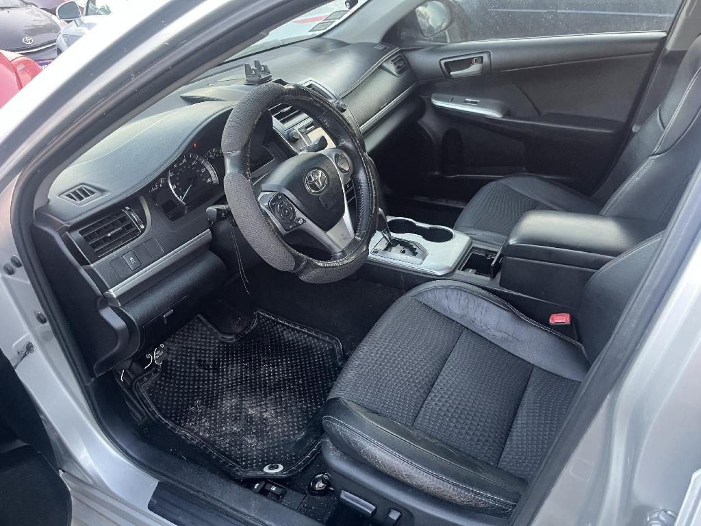 2013 GRAY TOYOTA CAMRY SE (4T1BF1FK6DU) with an 2.5L L4 DOHC 16V engine, AUTOMATIC transmission, located at 2303 West Mt. Houston, Houston, 77038, (281) 507-3956, 29.771597, -95.339569 - Photo#2