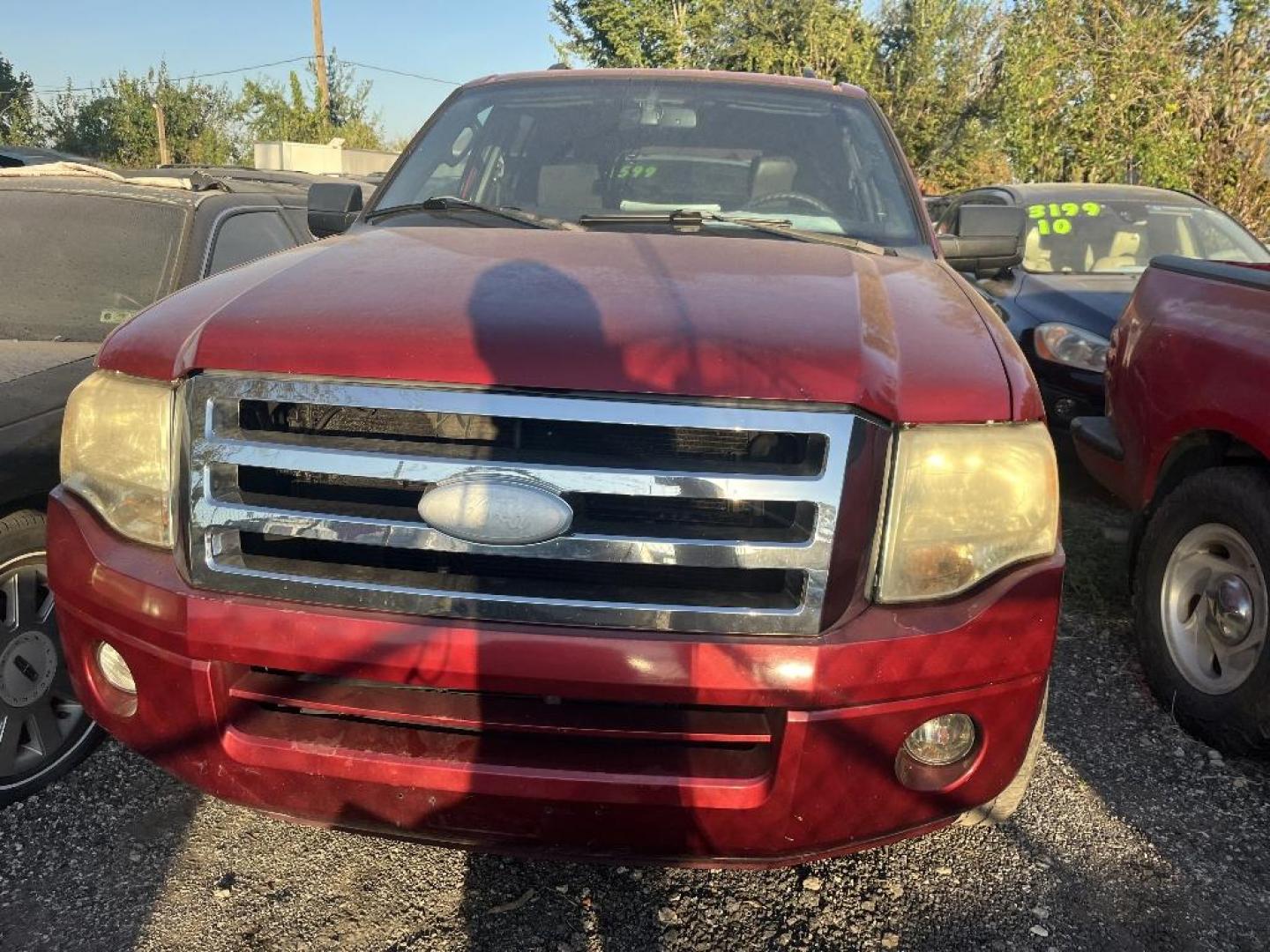 2008 RED FORD EXPEDITION XLT 2WD (1FMFU15578L) with an 5.4L V8 SOHC 16V engine, AUTOMATIC transmission, located at 2303 West Mt. Houston, Houston, 77038, (281) 507-3956, 29.771597, -95.339569 - Photo#0