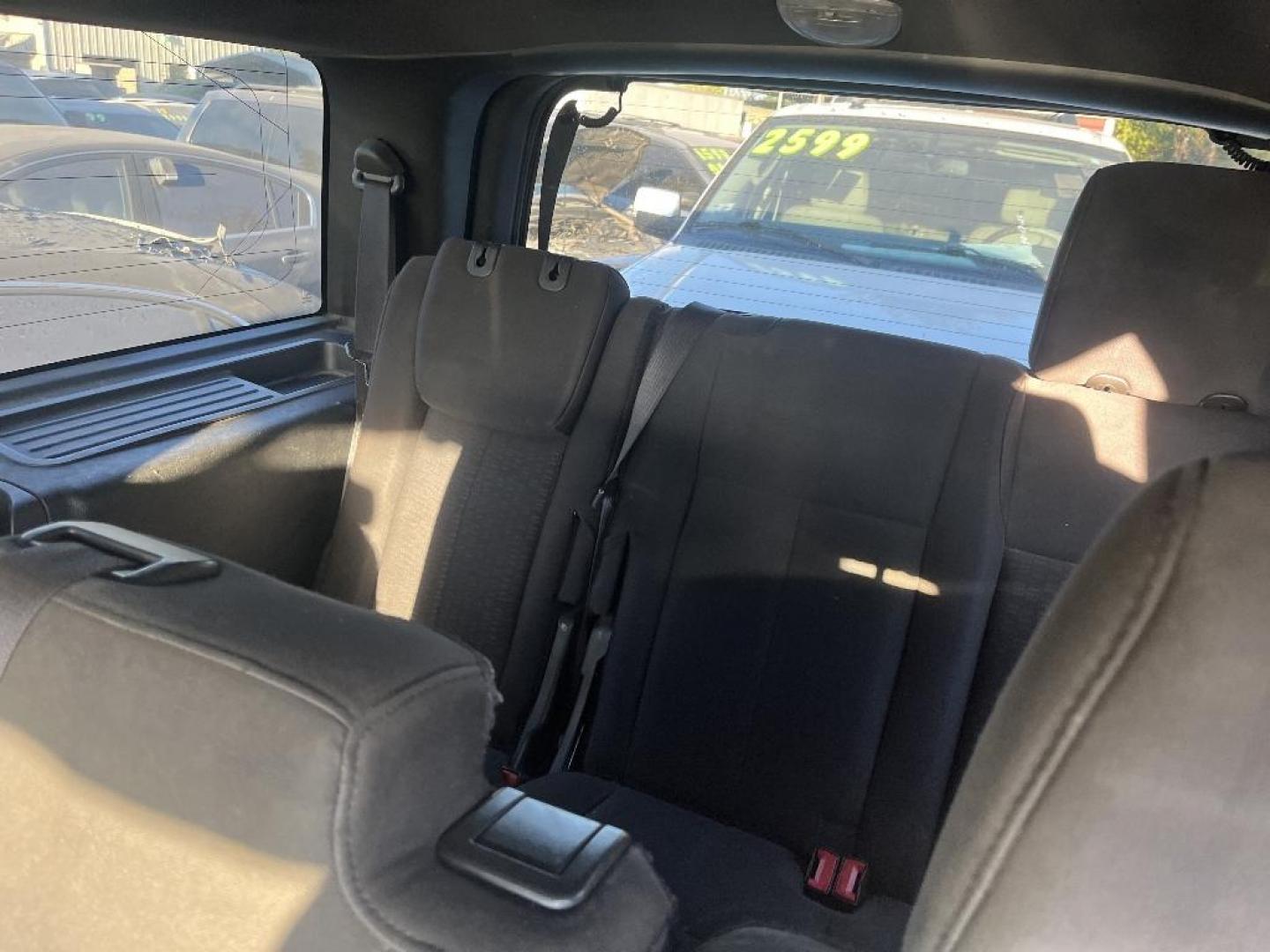 2008 RED FORD EXPEDITION XLT 2WD (1FMFU15578L) with an 5.4L V8 SOHC 16V engine, AUTOMATIC transmission, located at 2303 West Mt. Houston, Houston, 77038, (281) 507-3956, 29.771597, -95.339569 - Photo#5