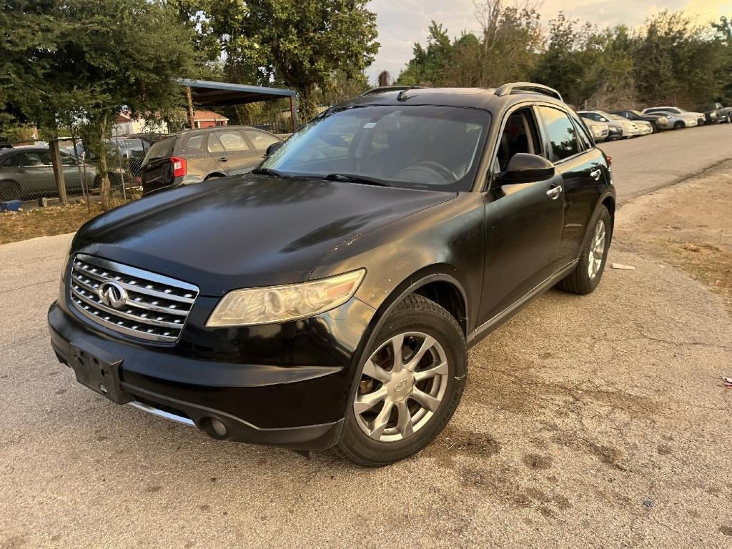 2008 BLACK INFINITI FX FX35 2WD (JNRAS08U18X) with an 3.5L V6 DOHC 24V engine, AUTOMATIC transmission, located at 2303 West Mt. Houston, Houston, 77038, (281) 507-3956, 29.771597, -95.339569 - Photo#3