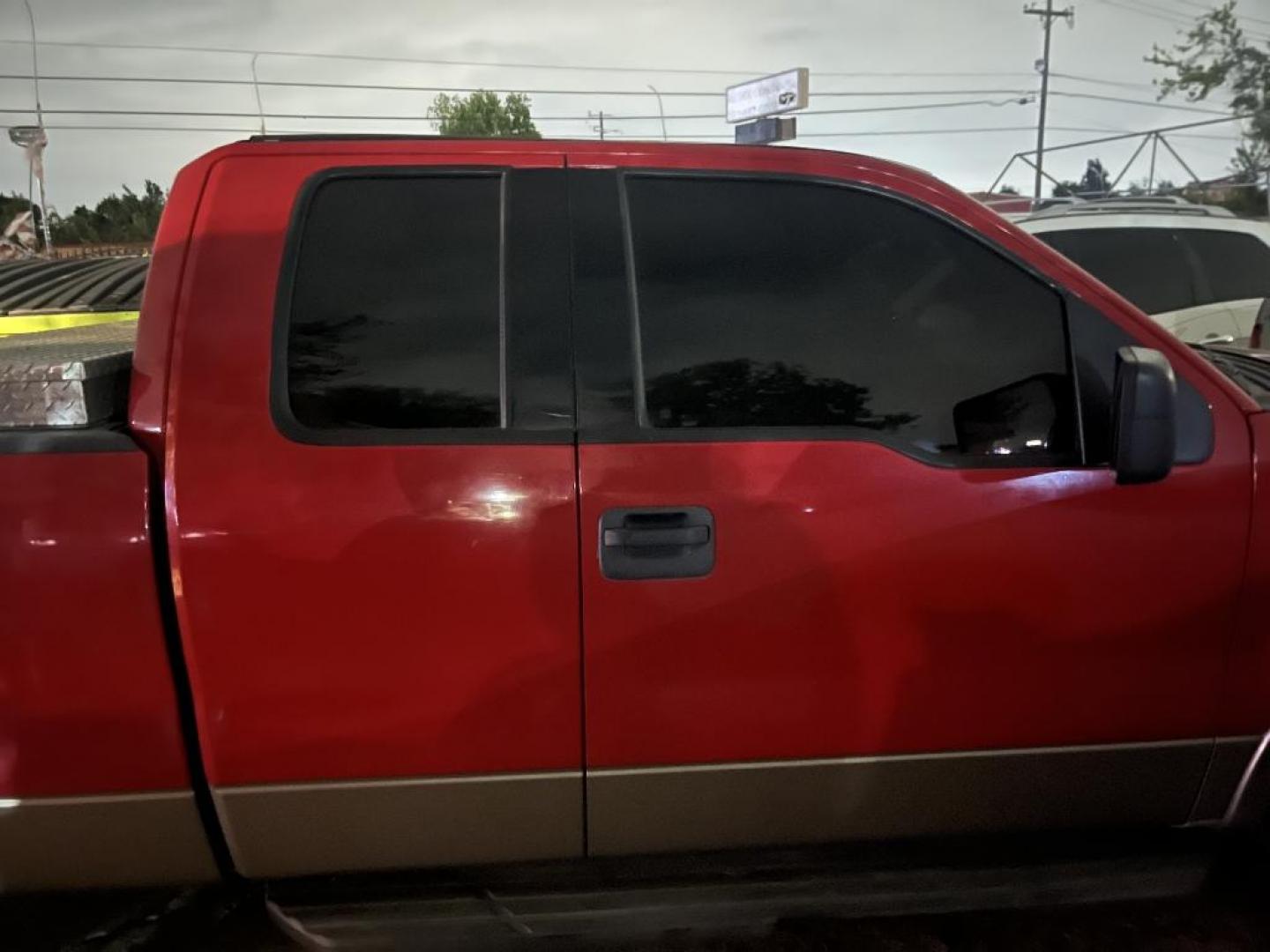 2004 RED FORD F-150 XLT SuperCab 5.5-ft Box 2WD (1FTPX12574N) with an 5.4L V8 SOHC 16V engine, AUTOMATIC transmission, located at 2303 West Mt. Houston, Houston, 77038, (281) 507-3956, 29.771597, -95.339569 - Photo#1