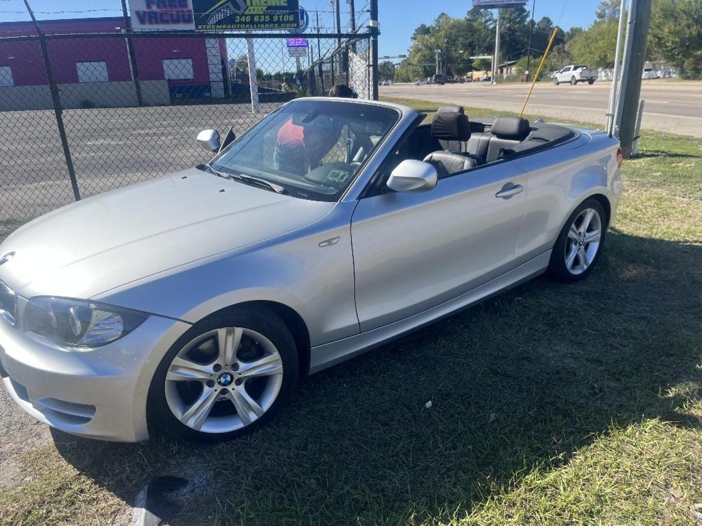 2011 GRAY BMW 1-SERIES 128i Convertible (WBAUL7C52BV) with an 3.0L L6 DOHC 24V engine, AUTOMATIC transmission, located at 2303 West Mt. Houston, Houston, 77038, (281) 507-3956, 29.771597, -95.339569 - Photo#0