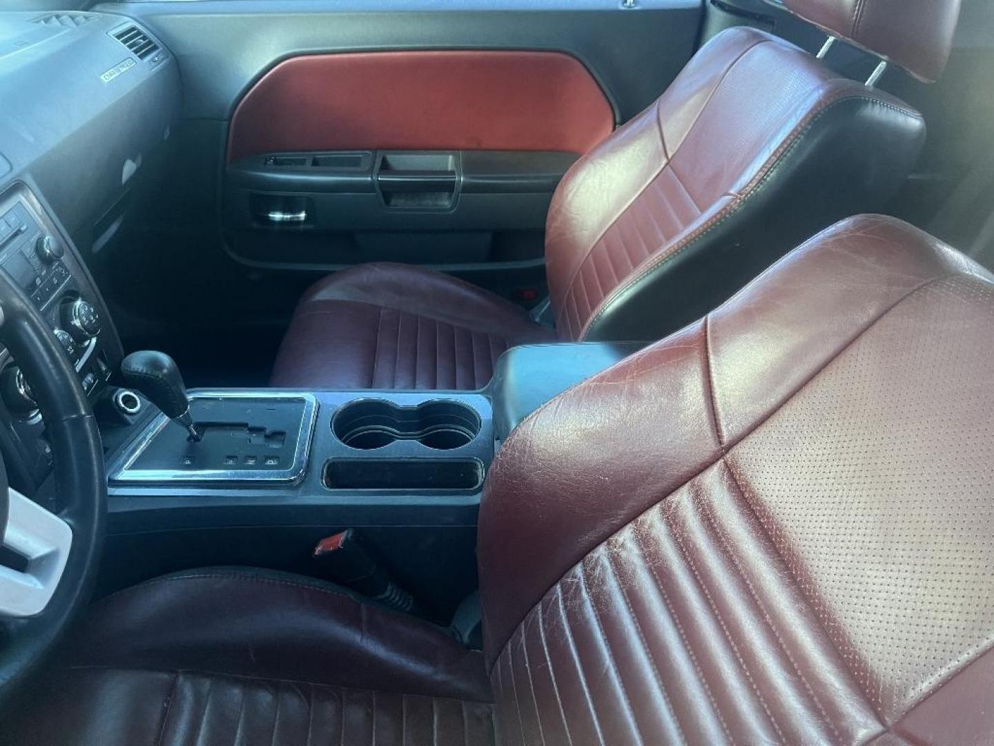 2013 BLACK DODGE CHALLENGER SXT (2C3CDYAG6DH) with an 3.6L V6 DOHC 24V engine, AUTOMATIC transmission, located at 2303 West Mt. Houston, Houston, 77038, (281) 507-3956, 29.771597, -95.339569 - Photo#4