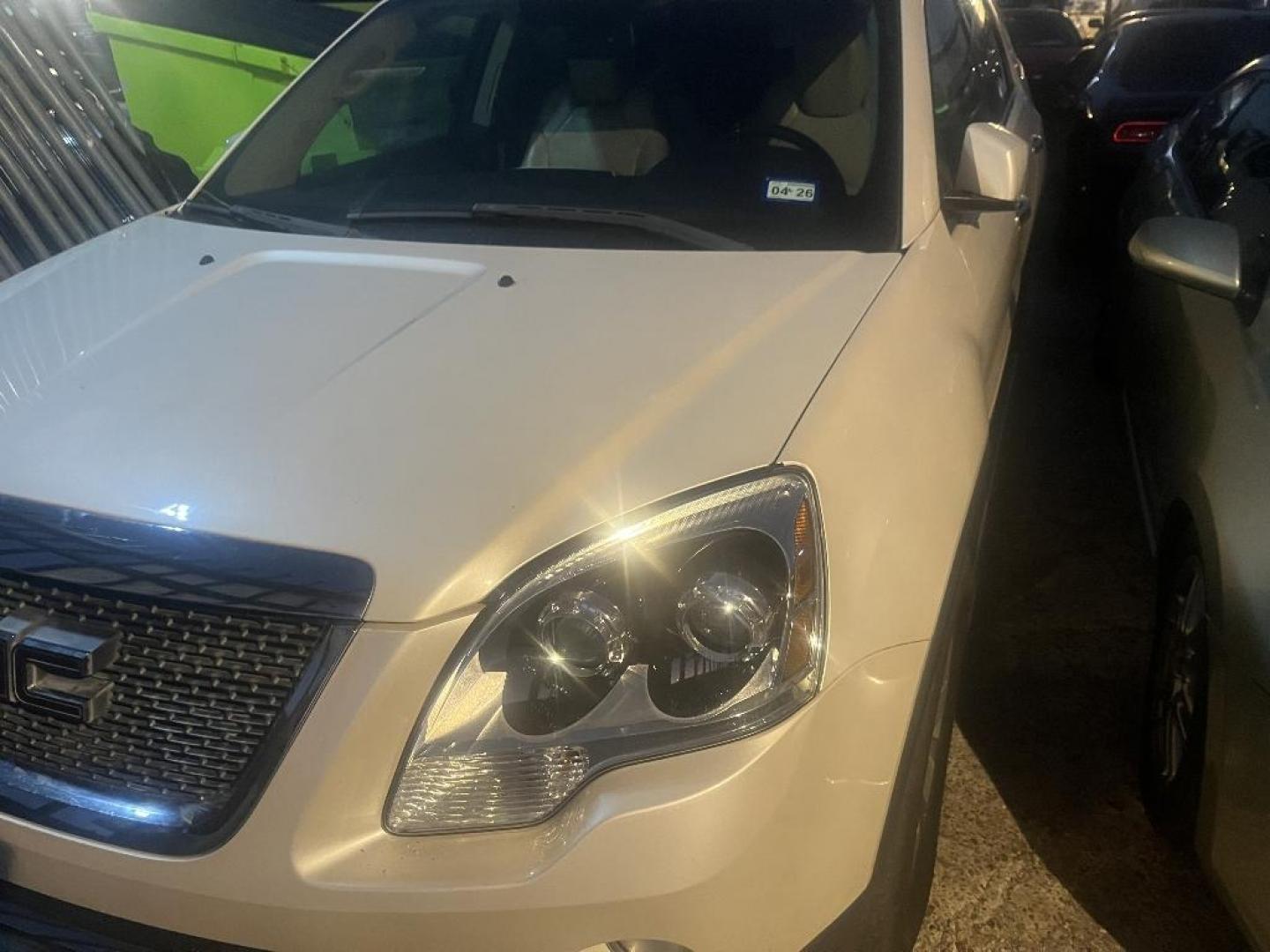 2010 WHITE GMC ACADIA SLT-1 FWD (1GKLRMED0AJ) with an 3.6L V6 DOHC 24V engine, AUTOMATIC transmission, located at 2303 West Mt. Houston, Houston, 77038, (281) 507-3956, 29.771597, -95.339569 - Photo#0