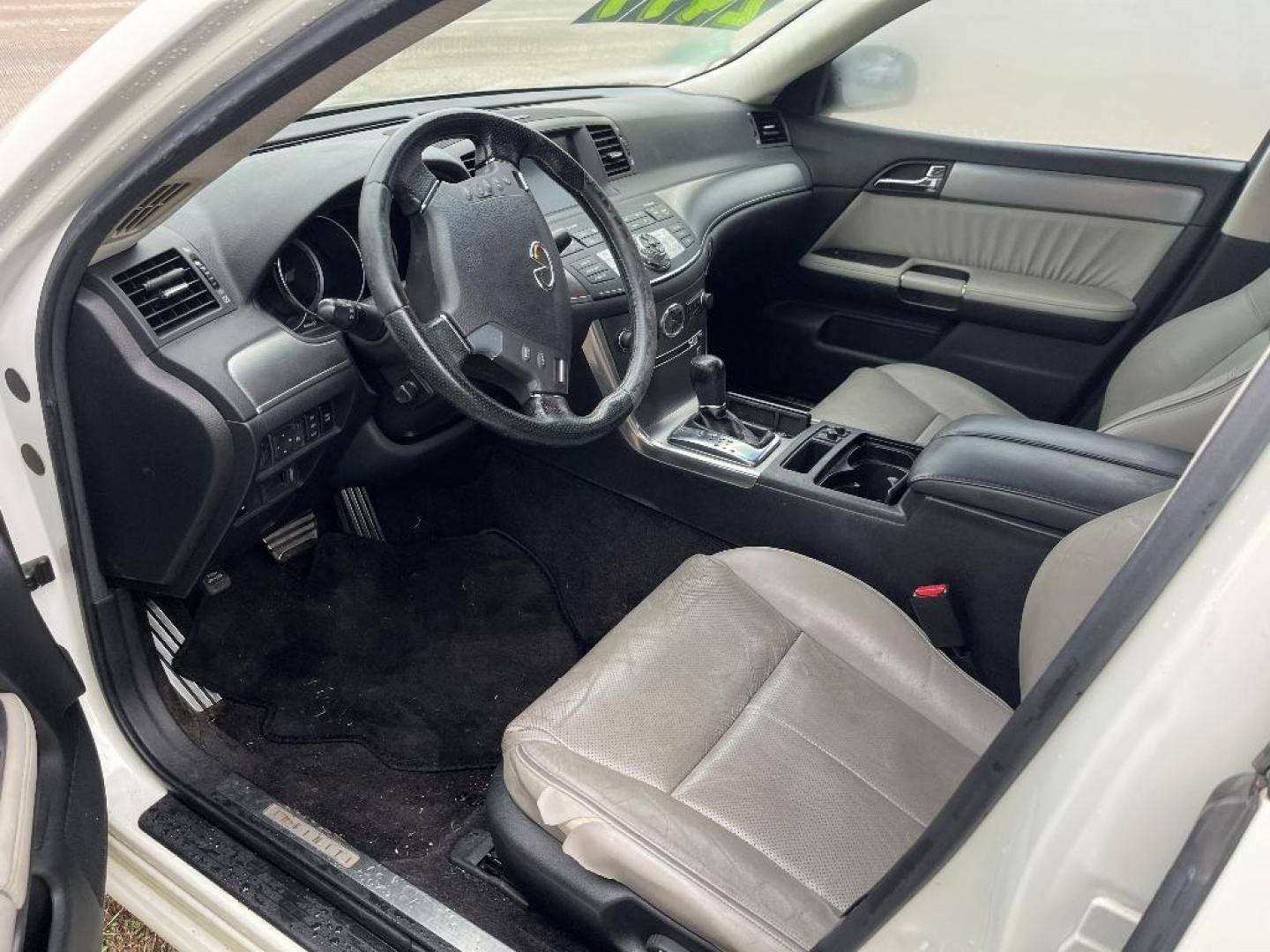 2007 WHITE INFINITI M 35 Sedan (JNKAY01E07M) with an 3.5L V6 DOHC 24V engine, AUTOMATIC transmission, located at 2303 West Mt. Houston, Houston, 77038, (281) 507-3956, 29.771597, -95.339569 - Photo#2