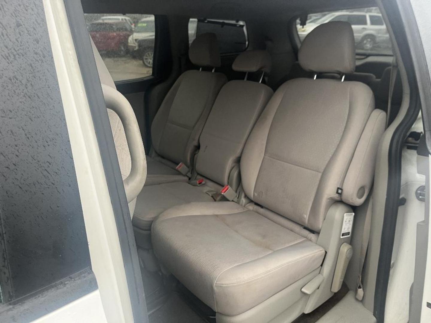 2016 WHITE KIA SEDONA LX (KNDMB5C17G6) with an 3.3L V6 DOHC 24V engine, AUTOMATIC transmission, located at 2303 West Mt. Houston, Houston, 77038, (281) 507-3956, 29.771597, -95.339569 - Photo#2