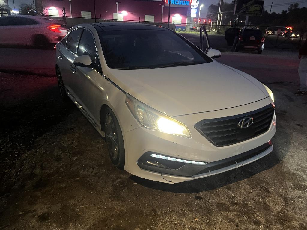 photo of 2015 HYUNDAI SONATA Sport 2.0T