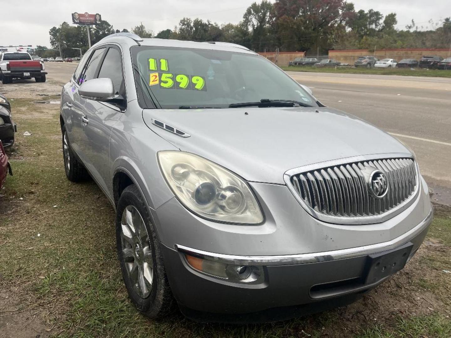 2011 GRAY BUICK ENCLAVE CX FWD (5GAKRAED4BJ) with an 3.6L V6 DOHC 24V engine, AUTOMATIC transmission, located at 2303 West Mt. Houston, Houston, 77038, (281) 507-3956, 29.771597, -95.339569 - Photo#3