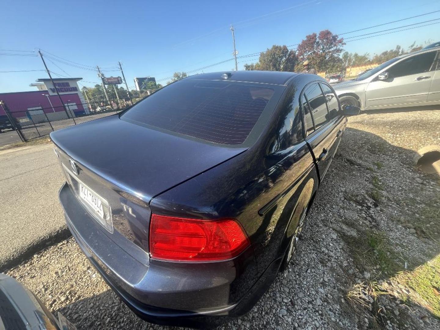 2005 BLUE ACURA TL 5-Speed AT (19UUA66275A) with an 3.2L V6 SOHC 24V engine, AUTOMATIC transmission, located at 2303 West Mt. Houston, Houston, 77038, (281) 507-3956, 29.771597, -95.339569 - Photo#2