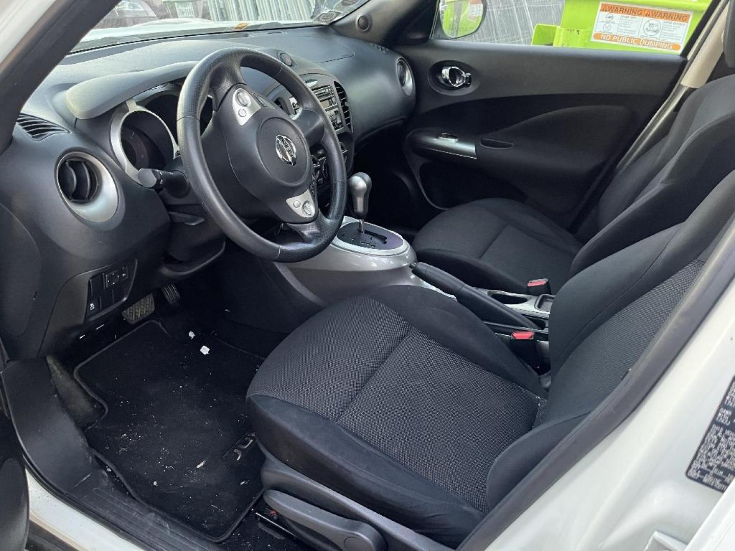 2012 WHITE NISSAN JUKE S FWD (JN8AF5MRXCT) with an 1.6L L4 DOHC 16V TURBO engine, AUTOMATIC transmission, located at 2303 West Mt. Houston, Houston, 77038, (281) 507-3956, 29.771597, -95.339569 - Photo#3