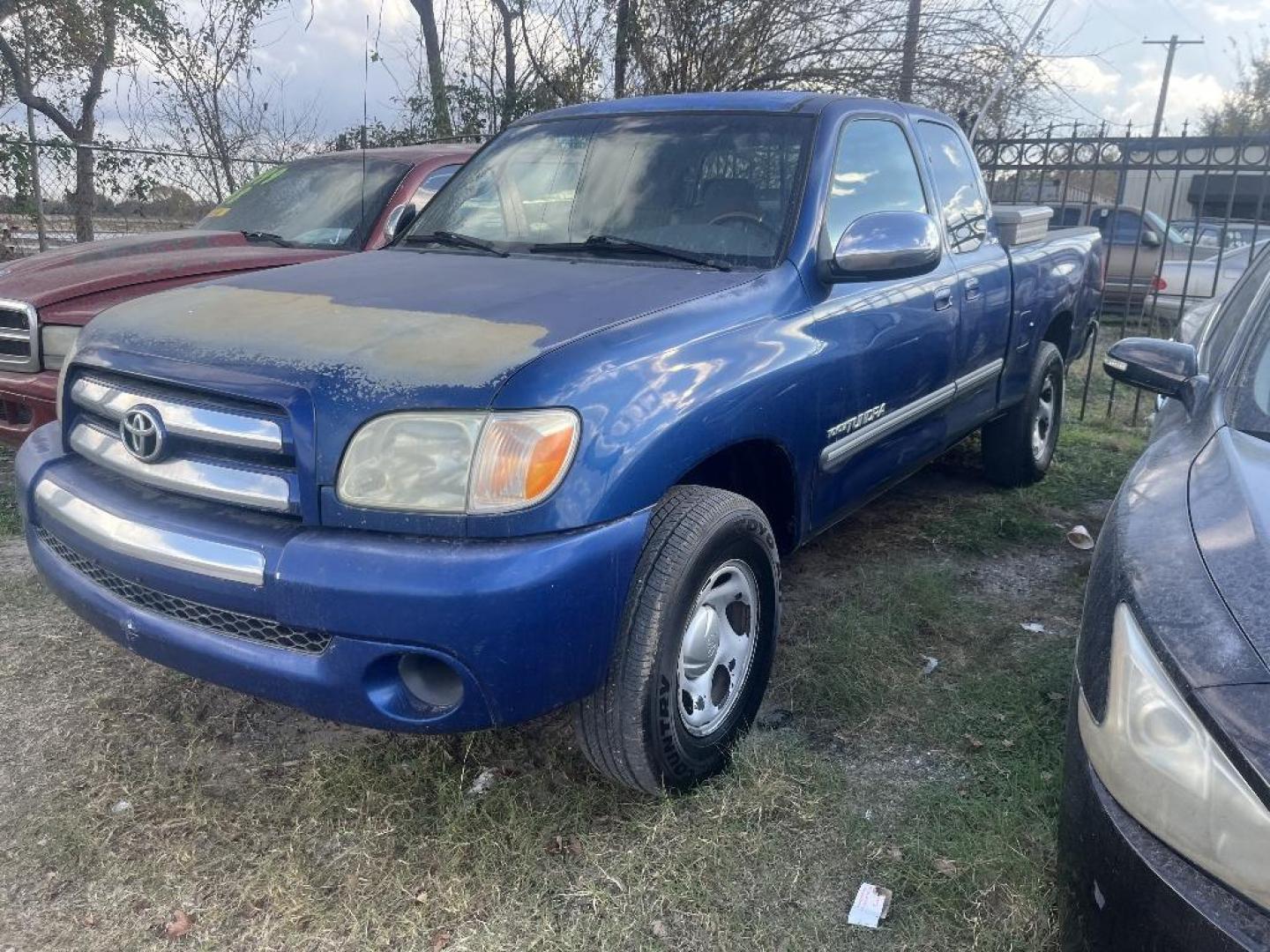 2005 BLUE TOYOTA TUNDRA SR5 Access Cab 2WD (5TBRU34165S) with an 4.0L V6 DOHC 24V engine, AUTOMATIC transmission, located at 2303 West Mt. Houston, Houston, 77038, (281) 507-3956, 29.771597, -95.339569 - Photo#0