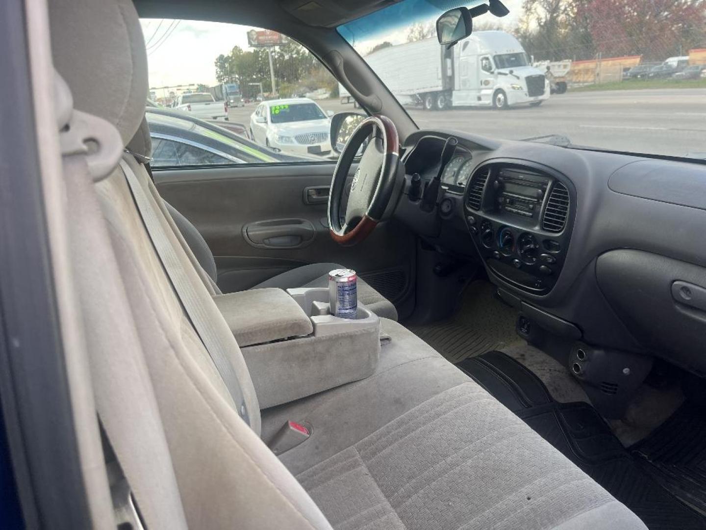 2005 BLUE TOYOTA TUNDRA SR5 Access Cab 2WD (5TBRU34165S) with an 4.0L V6 DOHC 24V engine, AUTOMATIC transmission, located at 2303 West Mt. Houston, Houston, 77038, (281) 507-3956, 29.771597, -95.339569 - Photo#2