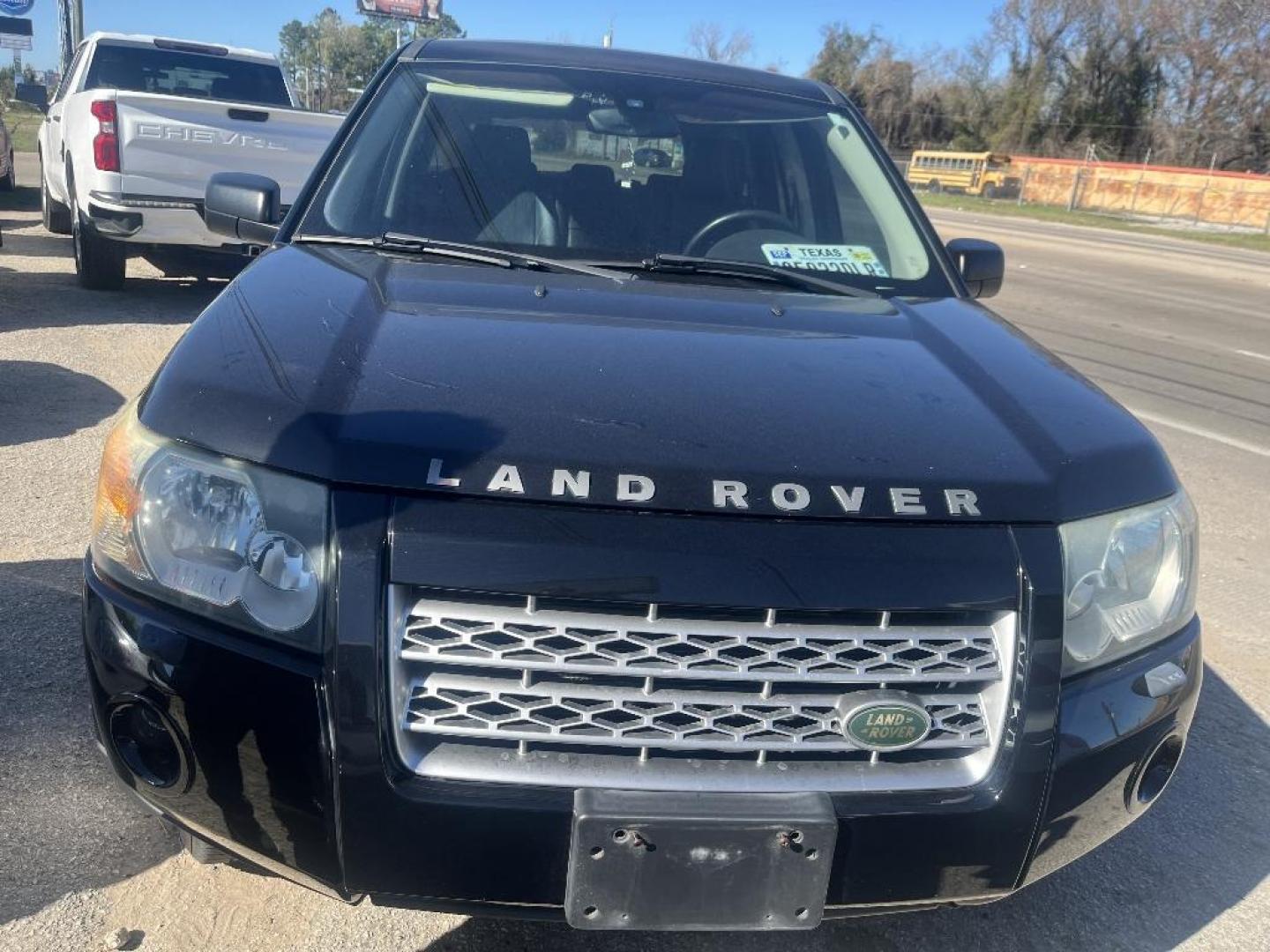 2008 BLACK LAND ROVER LR2 SE (SALFP24N28H) with an 3.2L L6 DOHC 24V engine, AUTOMATIC transmission, located at 2303 West Mt. Houston, Houston, 77038, (281) 507-3956, 29.771597, -95.339569 - Photo#0
