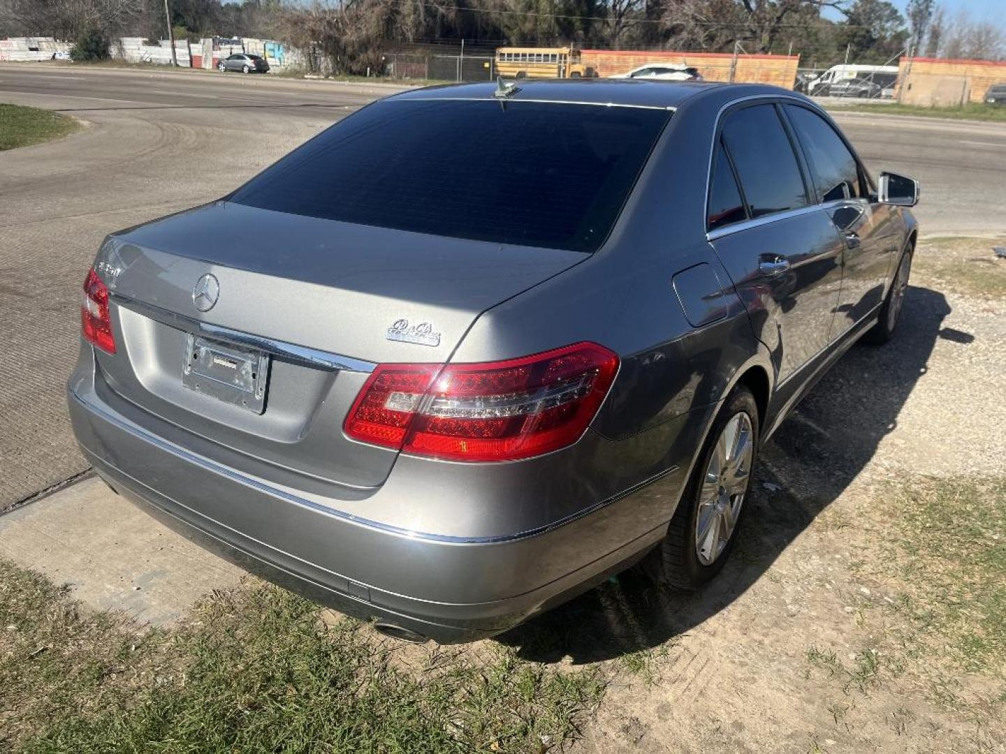 2012 BROWN MERCEDES-BENZ E-CLASS E350 Sedan (WDDHF5KB5CA) with an 3.5L V6 DOHC 24V engine, AUTOMATIC transmission, located at 2303 West Mt. Houston, Houston, 77038, (281) 507-3956, 29.771597, -95.339569 - Photo#2