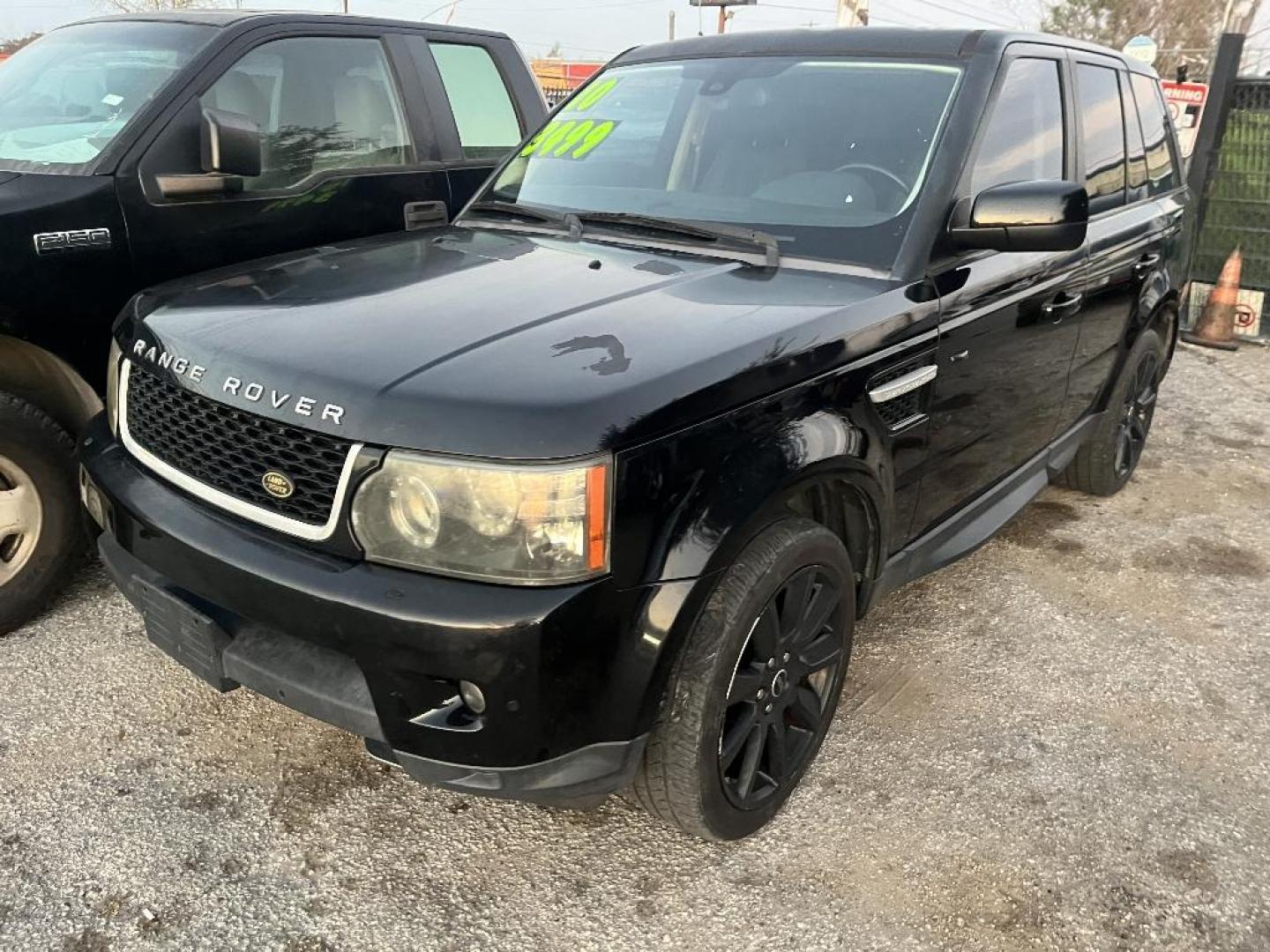 2010 BLACK LAND ROVER RANGE ROVER SPORT Supercharged (SALSH2E47AA) with an 4.2L V8 DOHC 32V SUPERCHARGED engine, AUTOMATIC transmission, located at 2303 West Mt. Houston, Houston, 77038, (281) 507-3956, 29.771597, -95.339569 - Photo#0