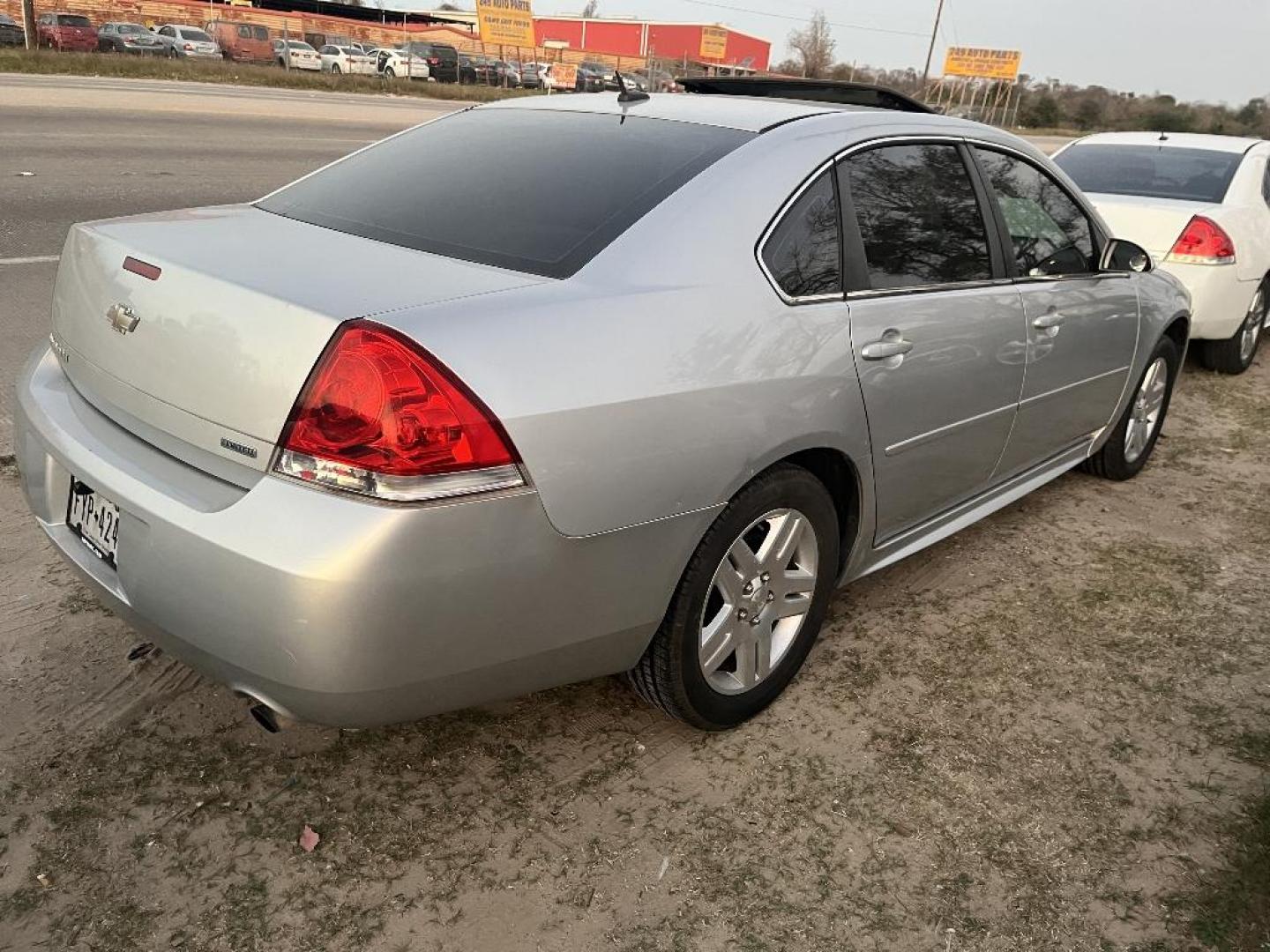 2014 GRAY CHEVROLET IMPALA LIMITED LT (2G1WB5E37E1) with an 3.6L V6 DOHC 16V FFV engine, AUTOMATIC transmission, located at 2303 West Mt. Houston, Houston, 77038, (281) 507-3956, 29.771597, -95.339569 - Photo#1
