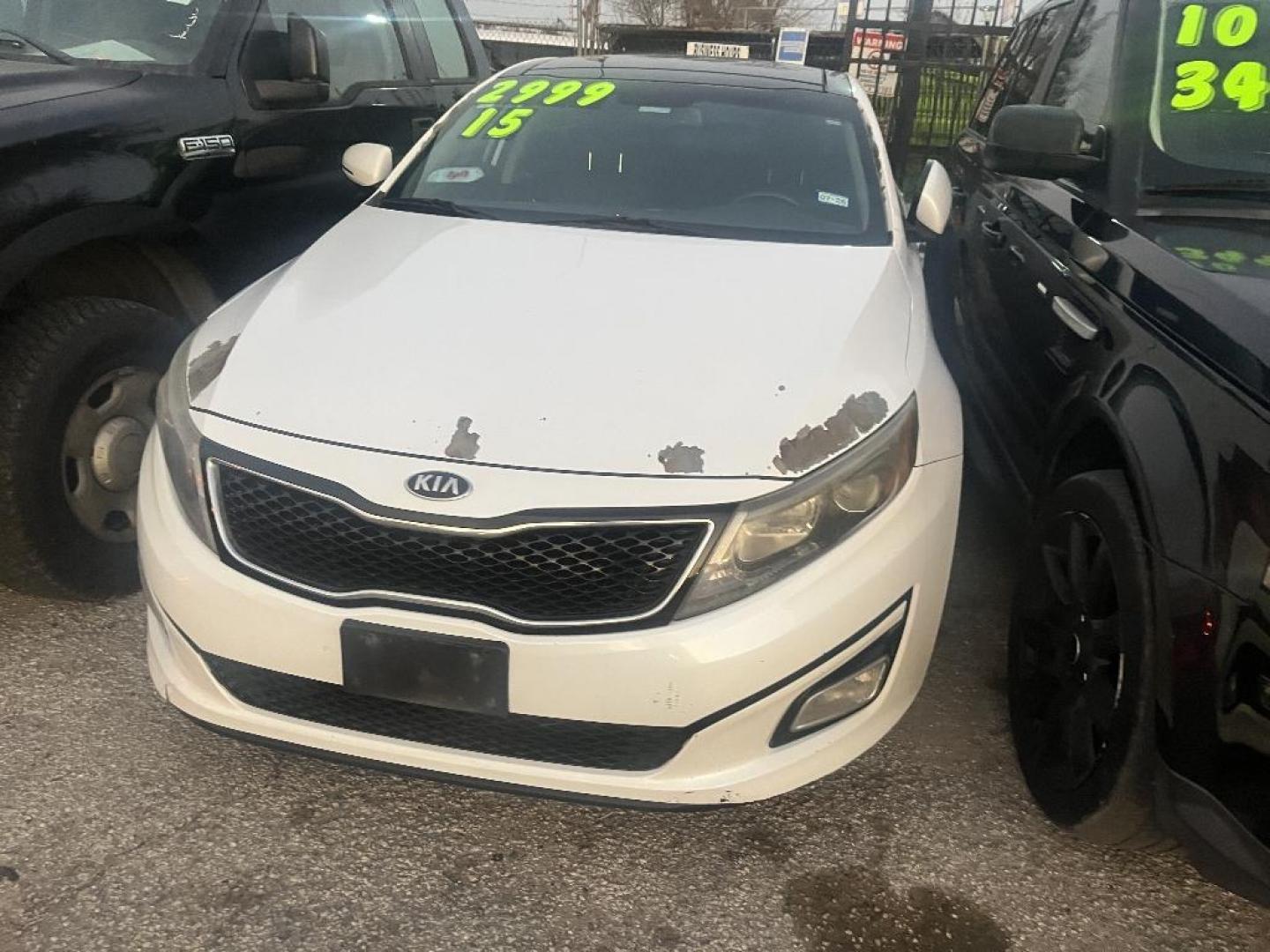 2015 WHITE KIA OPTIMA EX (5XXGN4A72FG) with an 2.4L L4 DOHC 16V engine, AUTOMATIC transmission, located at 2303 West Mt. Houston, Houston, 77038, (281) 507-3956, 29.771597, -95.339569 - Photo#2