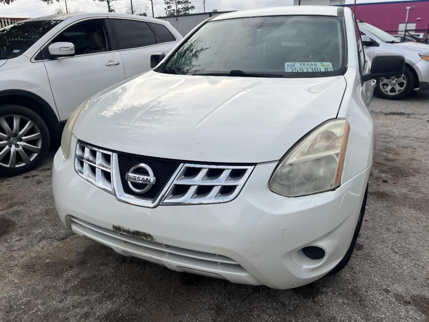 2012 WHITE NISSAN ROGUE S AWD (JN8AS5MV5CW) with an 2.5L L4 DOHC 16V engine, AUTOMATIC transmission, located at 2303 West Mt. Houston, Houston, 77038, (281) 507-3956, 29.771597, -95.339569 - Photo#0