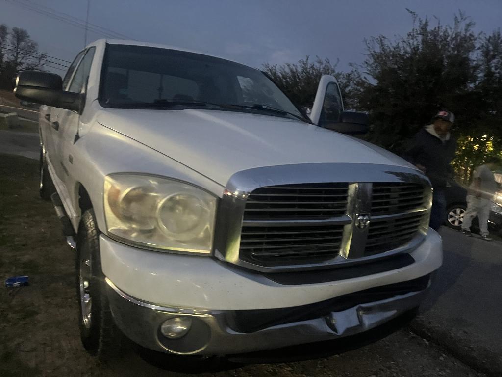 photo of 2007 DODGE RAM 1500 SLT Quad Cab 2WD