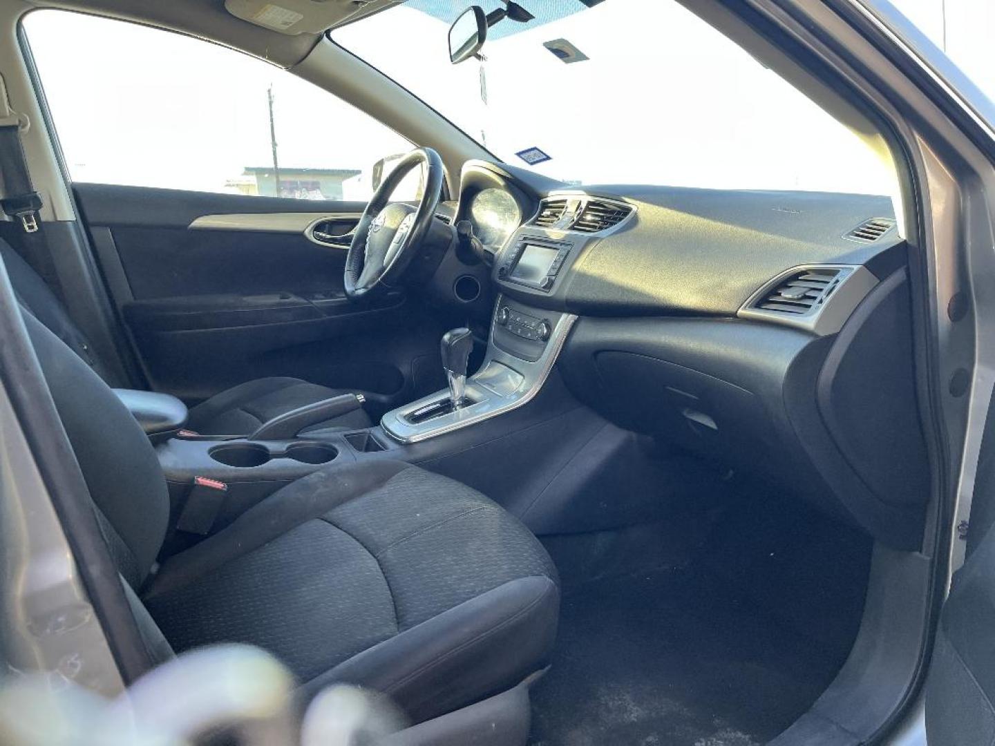 2013 GREEN NISSAN SENTRA S 6MT (3N1AB7AP6DL) with an 1.8L L4 SFI DOHC 16V engine, AUTOMATIC transmission, located at 2303 West Mt. Houston, Houston, 77038, (281) 507-3956, 29.771597, -95.339569 - Photo#3