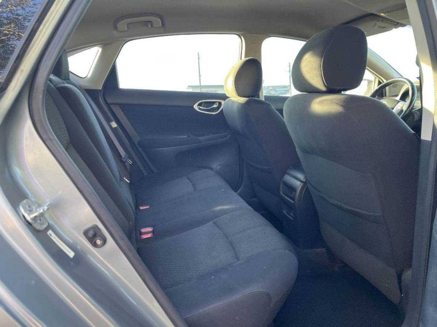 2013 GREEN NISSAN SENTRA S 6MT (3N1AB7AP6DL) with an 1.8L L4 SFI DOHC 16V engine, AUTOMATIC transmission, located at 2303 West Mt. Houston, Houston, 77038, (281) 507-3956, 29.771597, -95.339569 - Photo#4