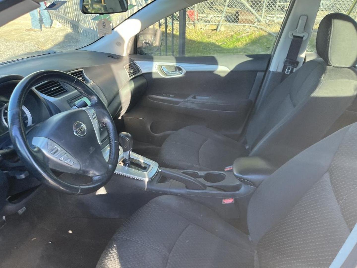 2013 GREEN NISSAN SENTRA S 6MT (3N1AB7AP6DL) with an 1.8L L4 SFI DOHC 16V engine, AUTOMATIC transmission, located at 2303 West Mt. Houston, Houston, 77038, (281) 507-3956, 29.771597, -95.339569 - Photo#5