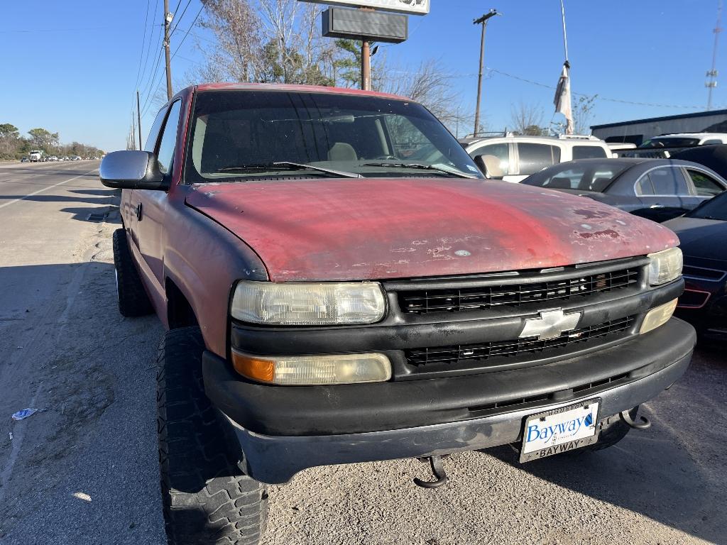 photo of 1999 CHEVROLET SILVERADO 1500 Ext. Cab Short Bed 4WD
