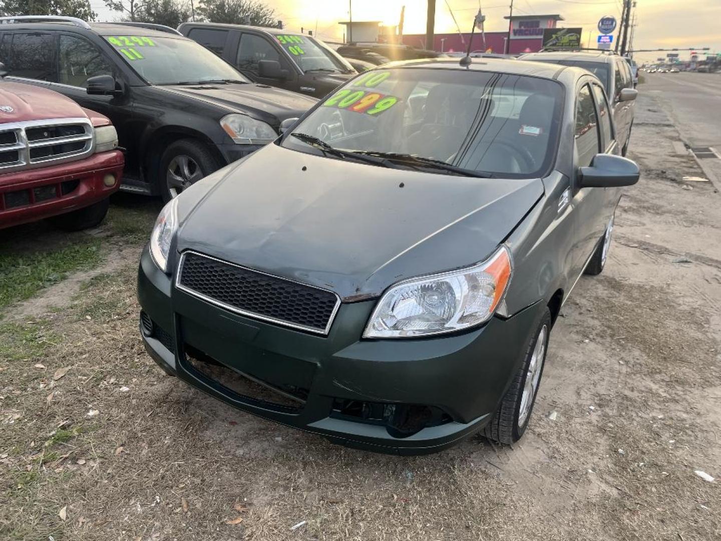 2010 BLUE CHEVROLET AVEO5 LS (KL1TD6DEXAB) with an 1.6L L4 DOHC 16V engine, AUTOMATIC transmission, located at 2303 West Mt. Houston, Houston, 77038, (281) 507-3956, 29.771597, -95.339569 - Photo#1
