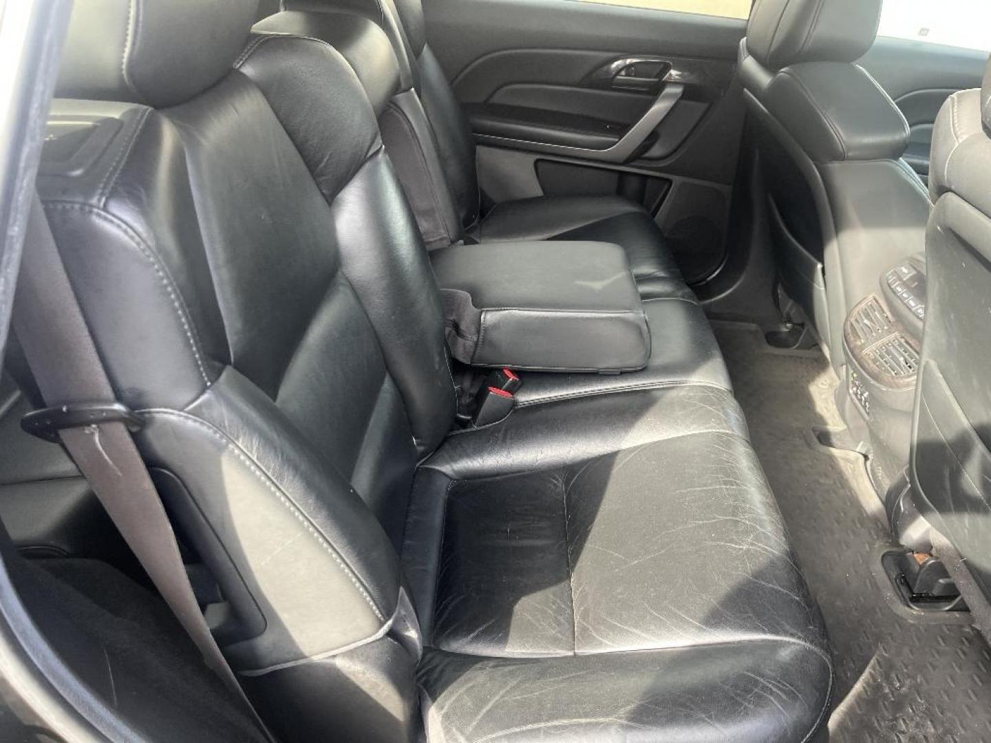 2007 BLACK ACURA MDX Tech Package with Rear DVD System (2HNYD28457H) with an 3.7L V6 SOHC 24V engine, AUTOMATIC transmission, located at 2303 West Mt. Houston, Houston, 77038, (281) 507-3956, 29.771597, -95.339569 - Photo#3