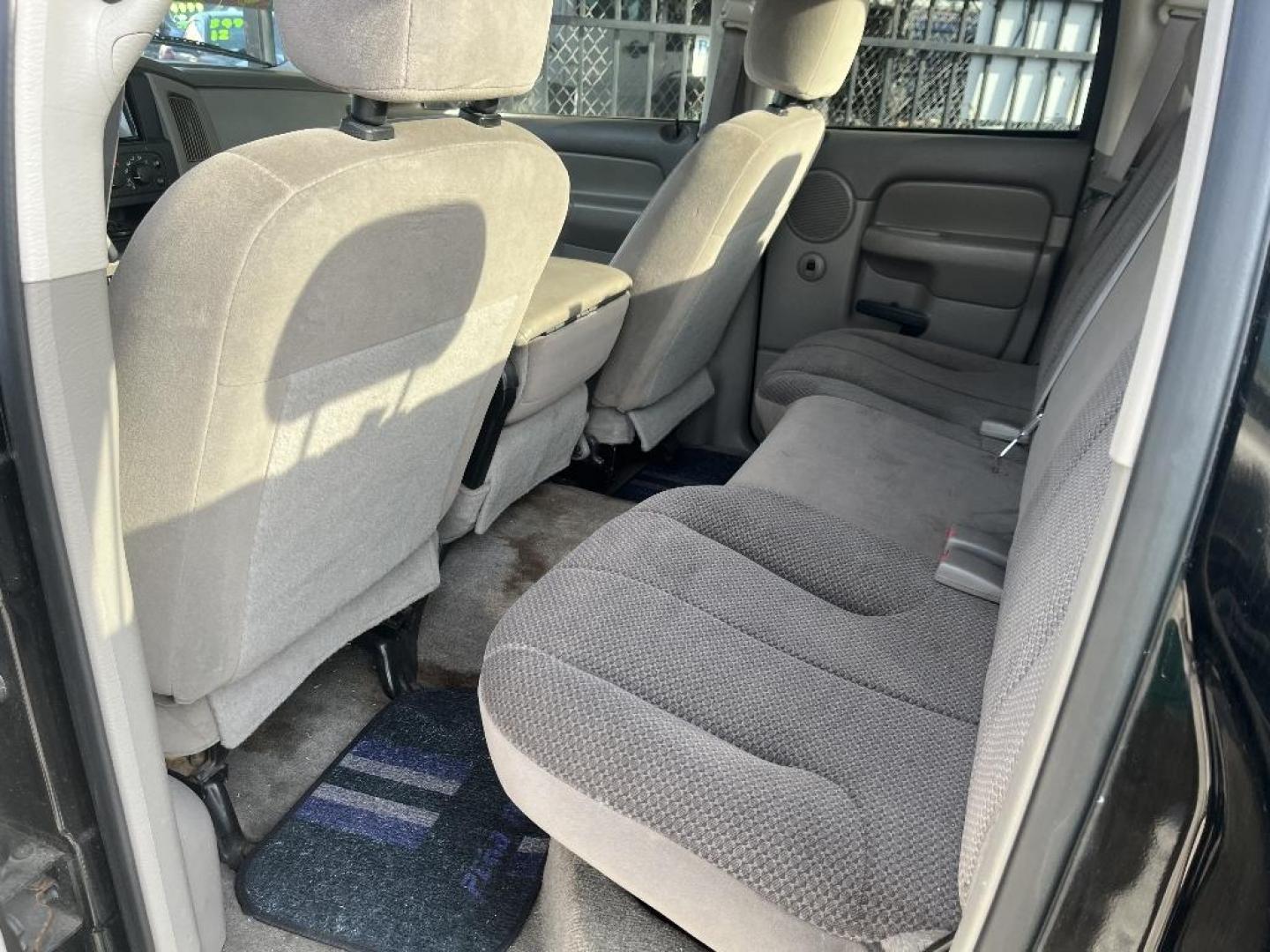 2005 BLUE DODGE RAM 1500 Laramie Quad Cab Long Bed 2WD (1D7HA18N95S) with an 4.7L V8 SOHC 16V engine, AUTOMATIC transmission, located at 2303 West Mt. Houston, Houston, 77038, (281) 507-3956, 29.771597, -95.339569 - Photo#3