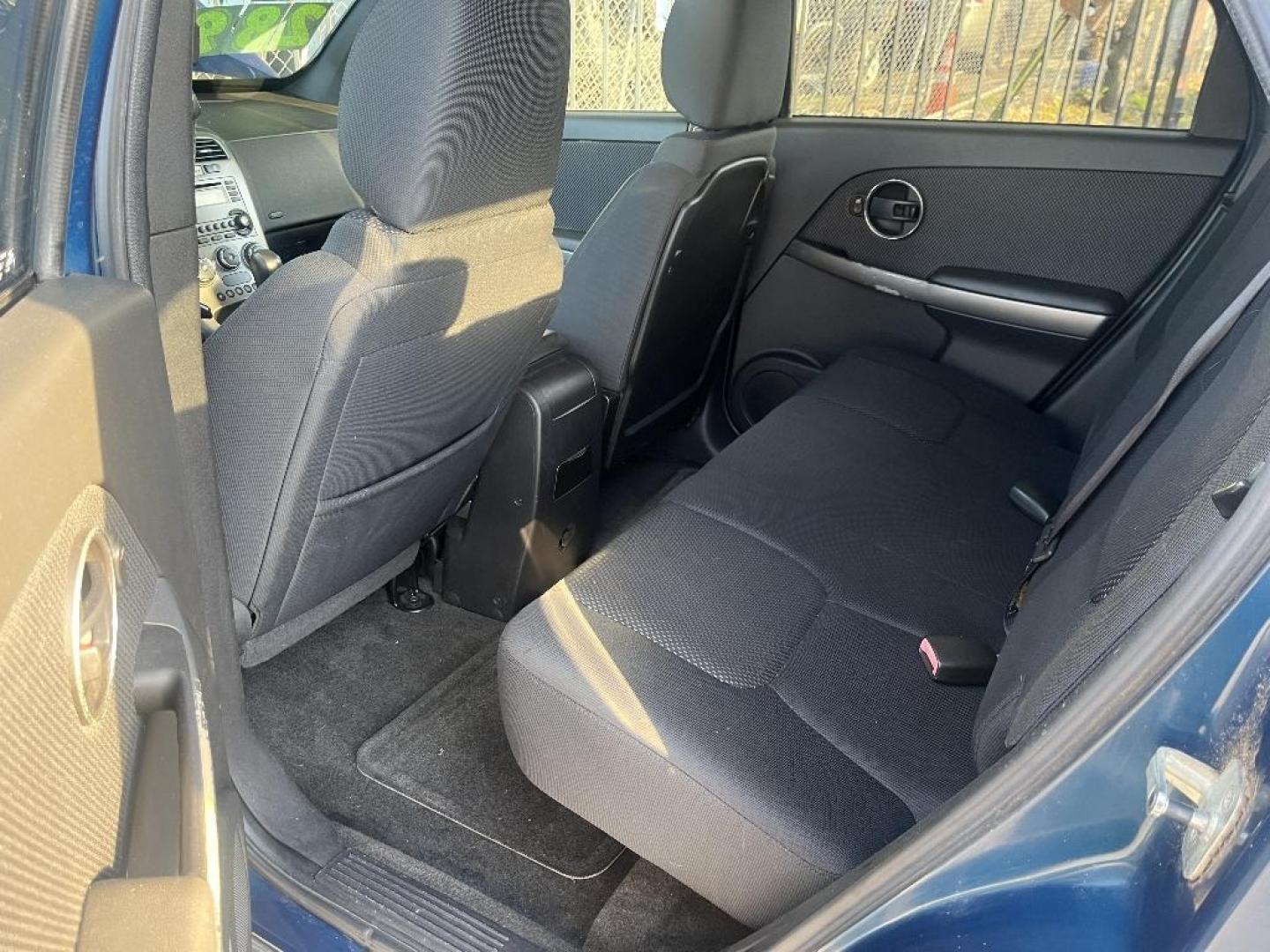 2006 GREEN PONTIAC TORRENT FWD (2CKDL63F366) with an 3.4L V6 OHV 12V engine, AUTOMATIC transmission, located at 2303 West Mt. Houston, Houston, 77038, (281) 507-3956, 29.771597, -95.339569 - Photo#2