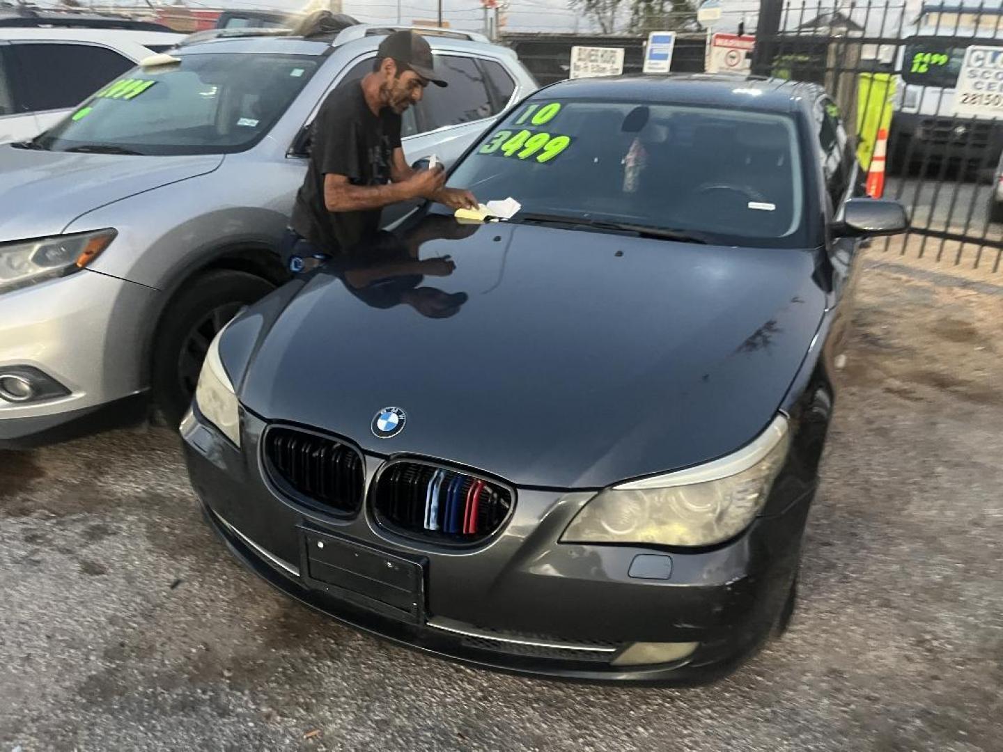 2010 GRAY BMW 5-SERIES 535xi (WBANV9C51AC) with an 3.0L L6 DOHC 24V engine, AUTOMATIC transmission, located at 2303 West Mt. Houston, Houston, 77038, (281) 507-3956, 29.771597, -95.339569 - Photo#1