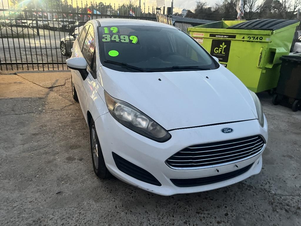 photo of 2019 FORD FIESTA SE Sedan