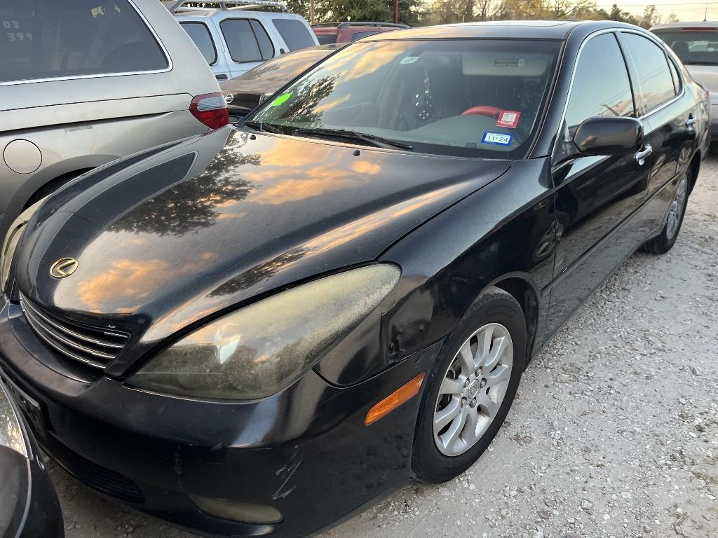 photo of 2002 LEXUS ES 300 Sedan