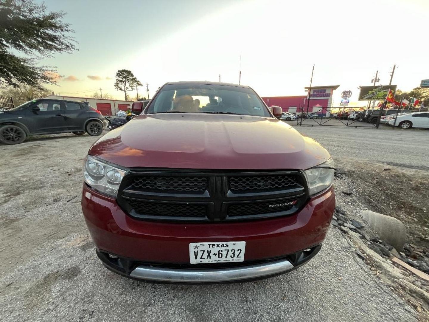 2013 RED DODGE DURANGO SXT RWD (1C4RDHAG4DC) with an 3.6L V6 DOHC 24V engine, AUTOMATIC transmission, located at 2303 West Mt. Houston, Houston, 77038, (281) 507-3956, 29.771597, -95.339569 - Photo#5
