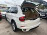 2013 WHITE BMW X5 xDrive35i (5UXZV4C5XD0) with an 3.0L L6 DOHC 24V engine, AUTOMATIC transmission, located at 2303 West Mt. Houston, Houston, 77038, (281) 507-3956, 29.771597, -95.339569 - Photo#3