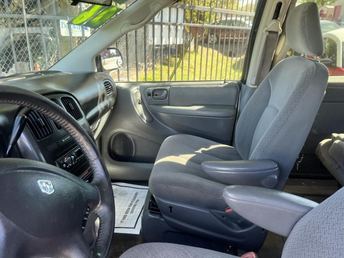 2006 BROWN DODGE GRAND CARAVAN SXT (2D4GP44L76R) with an 3.8L V6 OHV 12V engine, AUTOMATIC transmission, located at 2303 West Mt. Houston, Houston, 77038, (281) 507-3956, 29.771597, -95.339569 - Photo#2