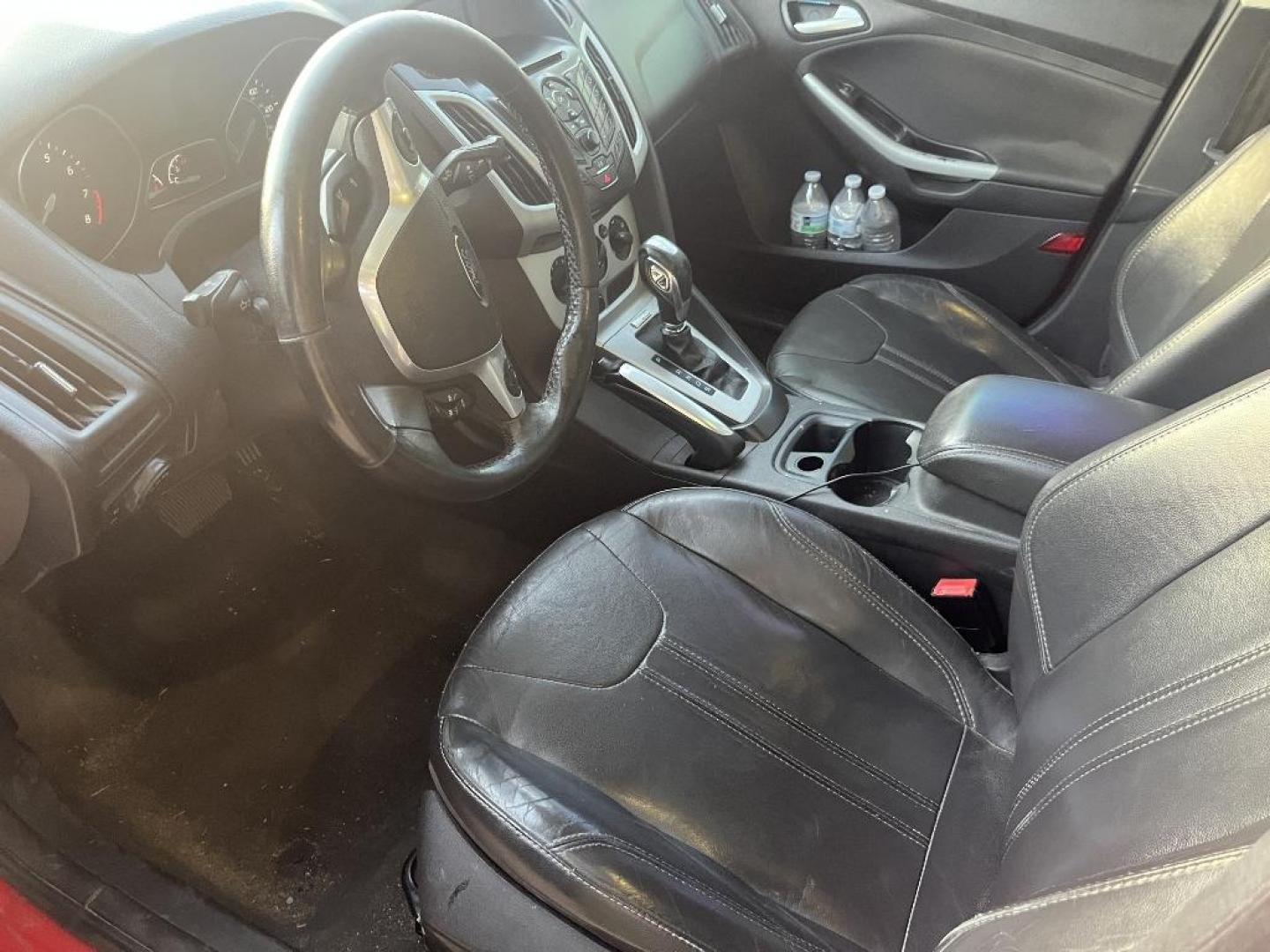 2013 RED FORD FOCUS SE Sedan (1FADP3F21DL) with an 2.0L L4 DOHC 16V engine, AUTOMATIC transmission, located at 2303 West Mt. Houston, Houston, 77038, (281) 507-3956, 29.771597, -95.339569 - Photo#2