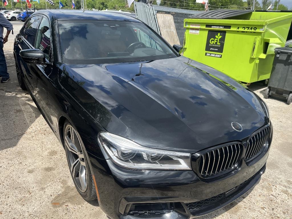 photo of 2019 BMW 7-SERIES 750i