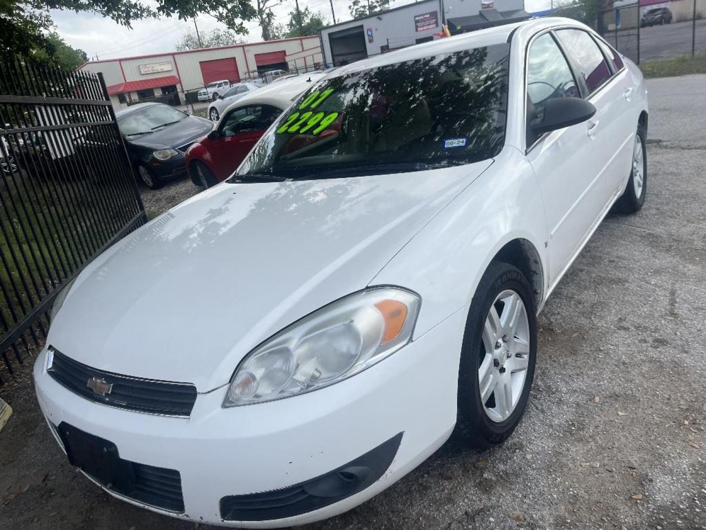 2007 WHITE CHEVROLET IMPALA LT3 3.9L (2G1WC58R679) with an 3.9L V6 SOHC 12V engine, AUTOMATIC transmission, located at 2303 West Mt. Houston, Houston, 77038, (281) 507-3956, 29.771597, -95.339569 - Photo#1