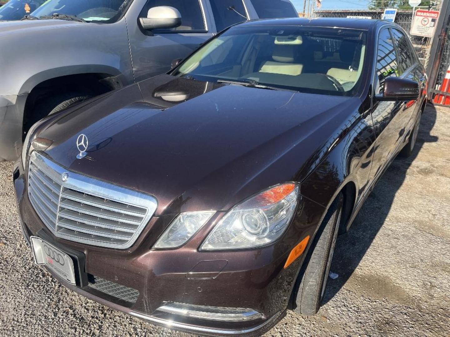 2013 BROWN MERCEDES-BENZ E-CLASS E350 Sedan (WDDHF5KB0DA) with an 3.5L V6 DOHC 24V engine, AUTOMATIC transmission, located at 2303 West Mt. Houston, Houston, 77038, (281) 507-3956, 29.771597, -95.339569 - Photo#0