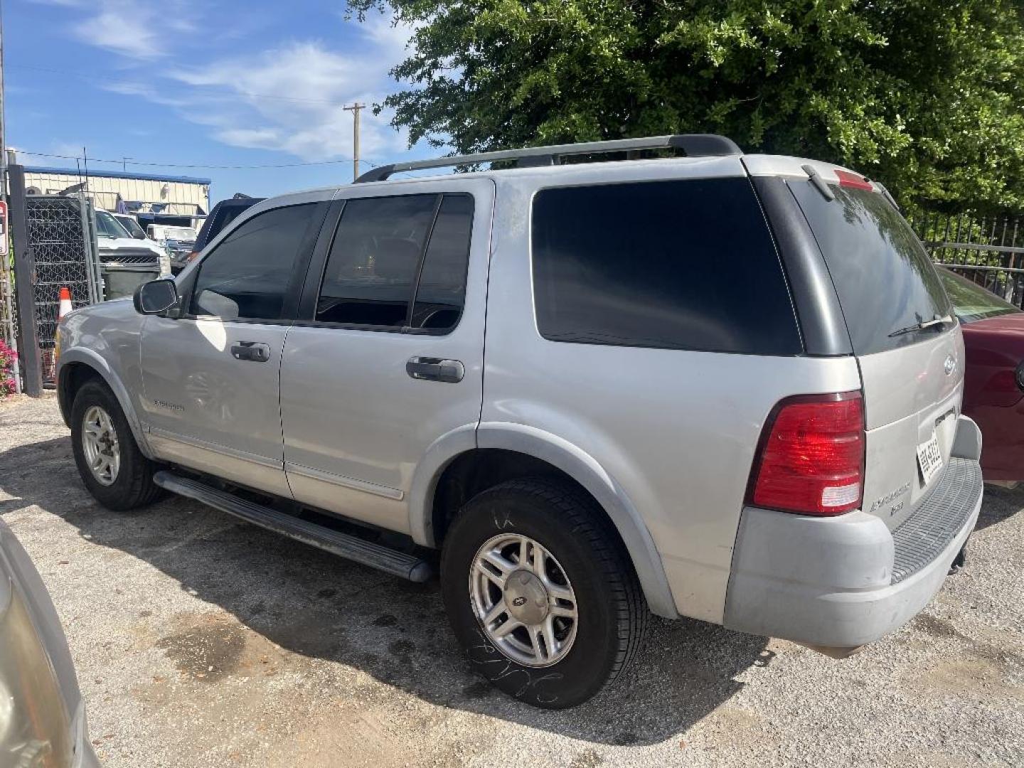 2002 GRAY FORD EXPLORER XLS 2WD (1FMZU62E02Z) with an 4.0L V6 SOHC 16V engine, 5-SPEED MANUAL transmission, located at 2303 West Mt. Houston, Houston, 77038, (281) 507-3956, 29.771597, -95.339569 - Photo#2