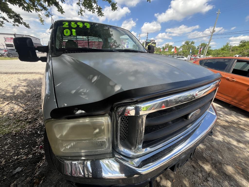 photo of 2001 FORD F-250 SD XL Crew Cab Short Bed 2WD