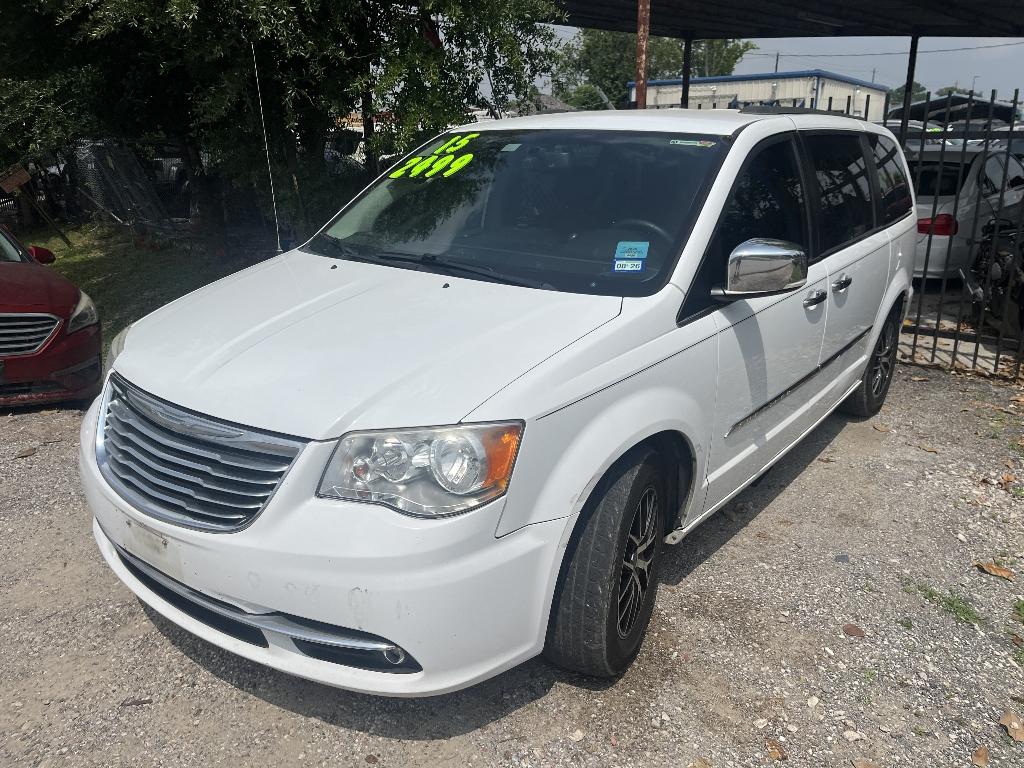 photo of 2015 CHRYSLER TOWN  and  COUNTRY Touring-L